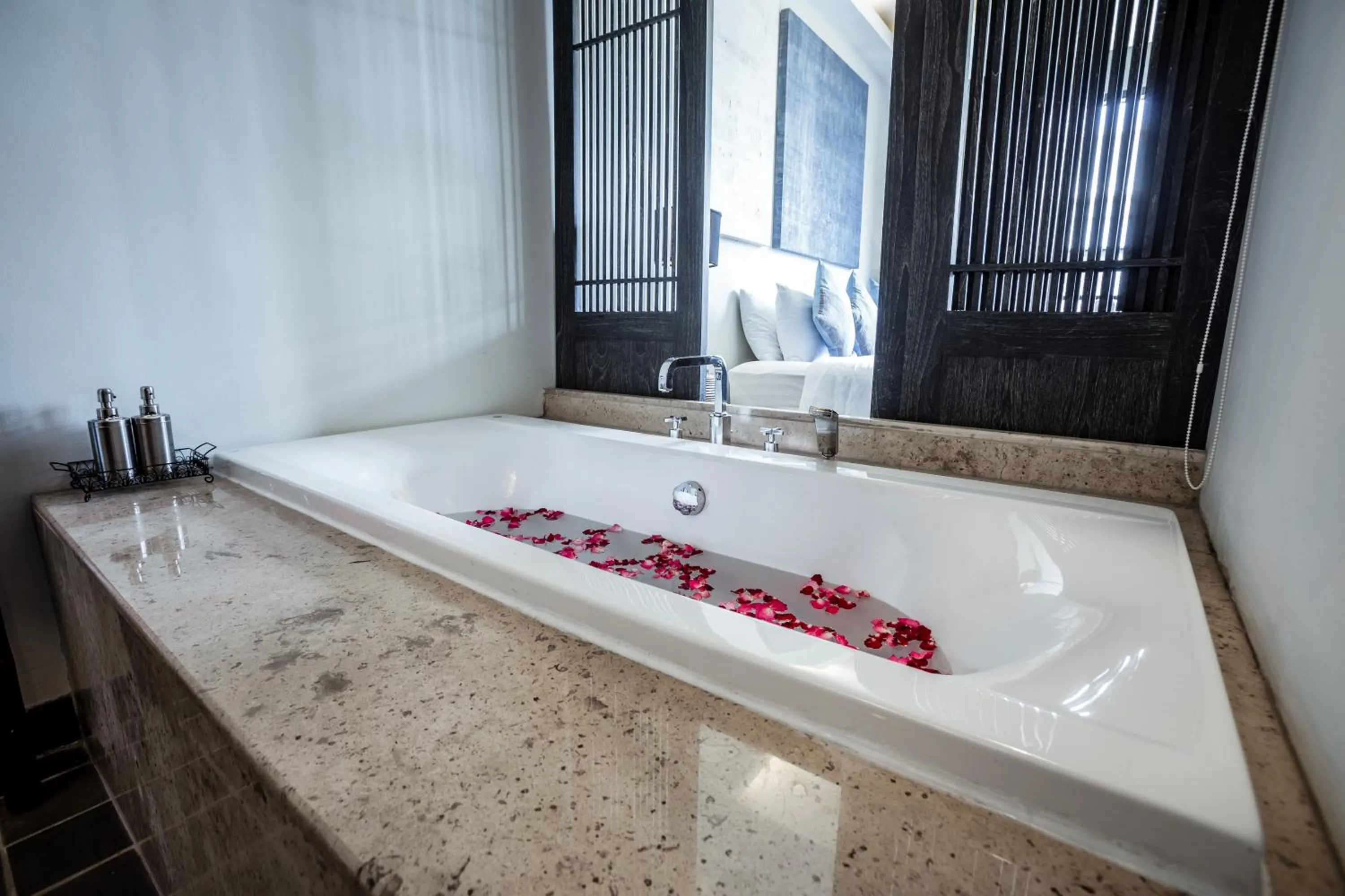 Bath in Aruntara Riverside Boutique Hotel