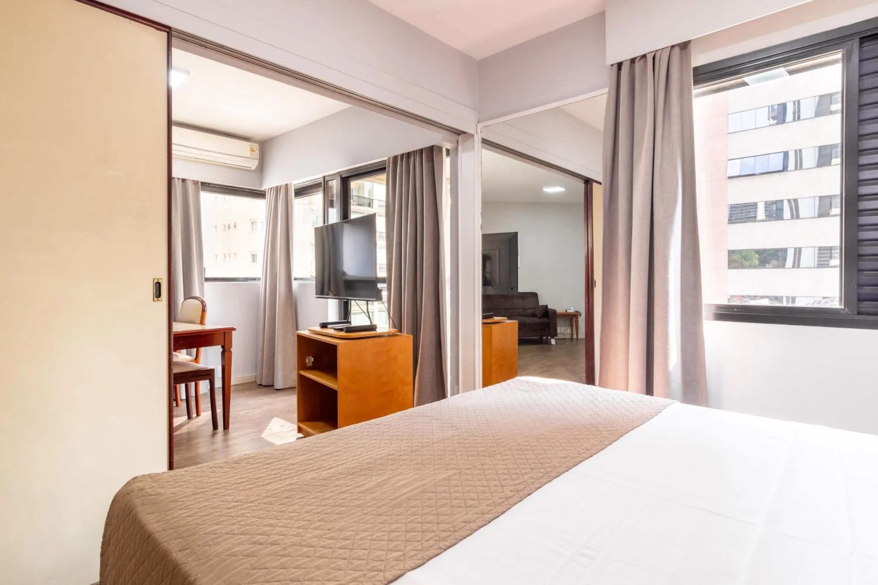 Bed in H4 Fortune Jardins