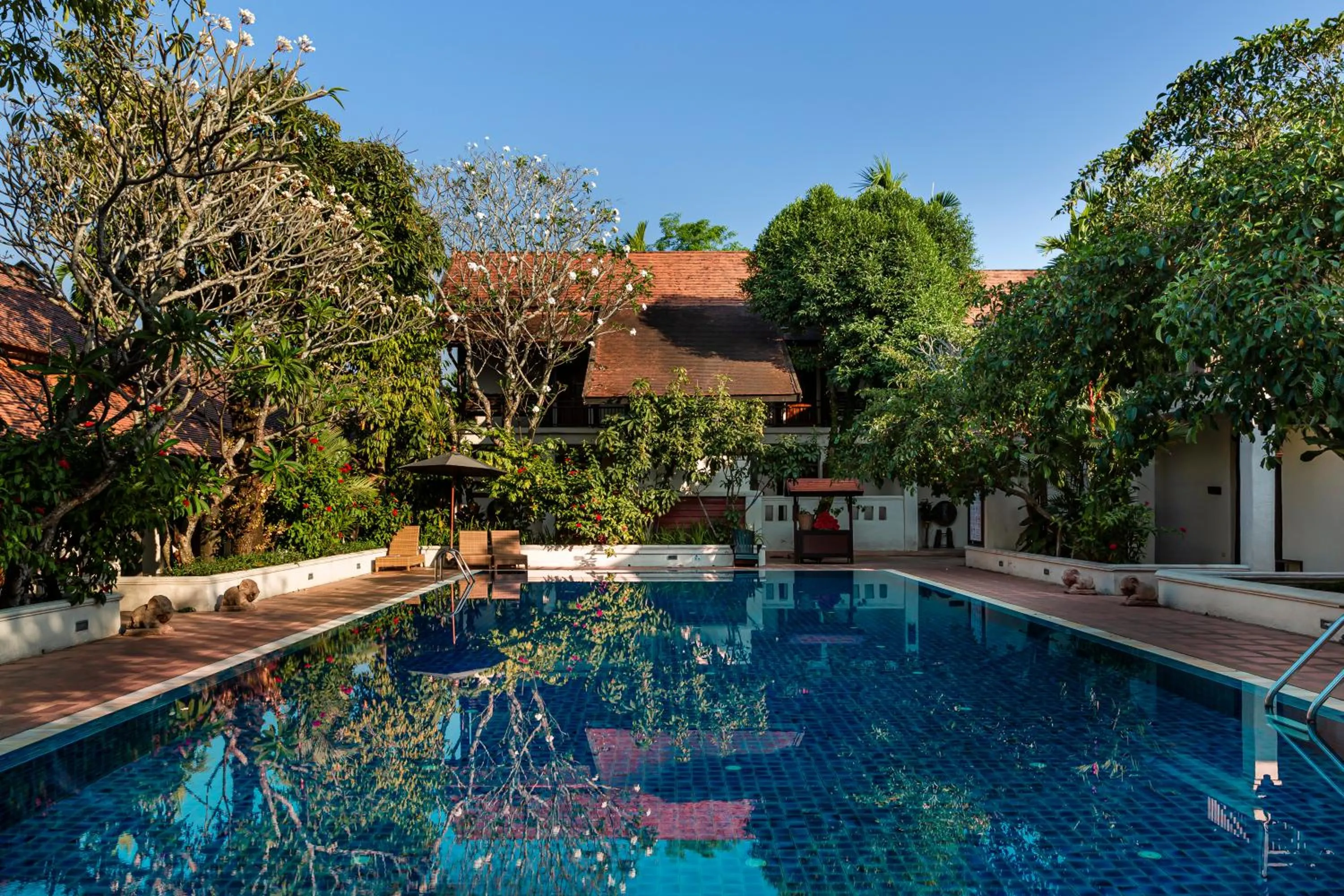 Swimming pool in Horizon Village & Resort