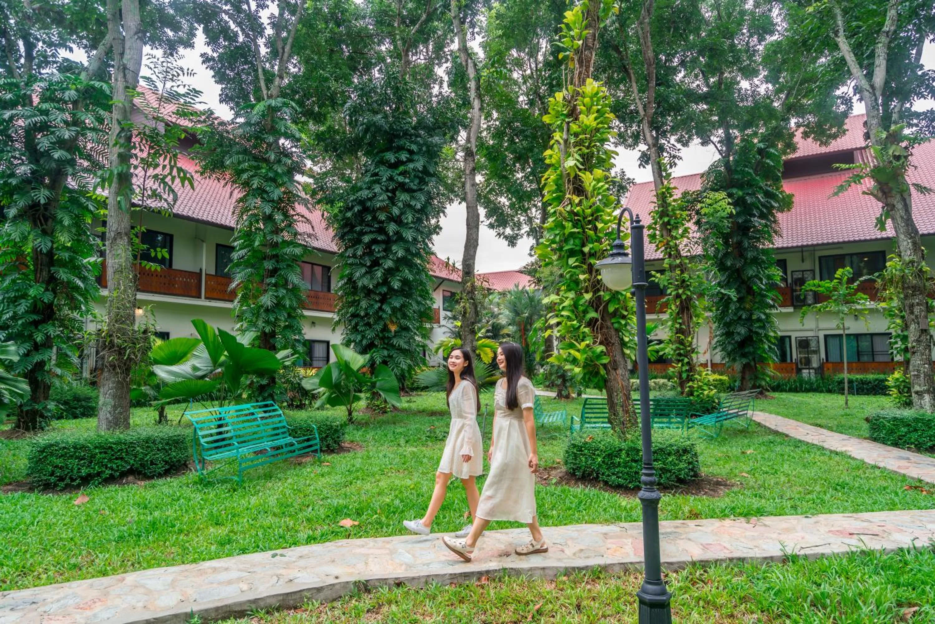 Property building in Horizon Village & Resort