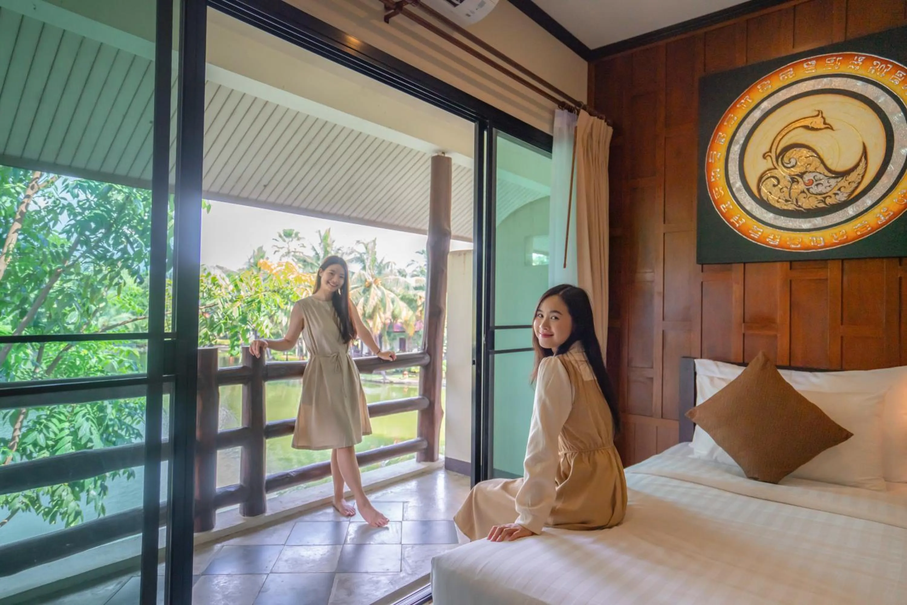 Bed in Horizon Village & Resort