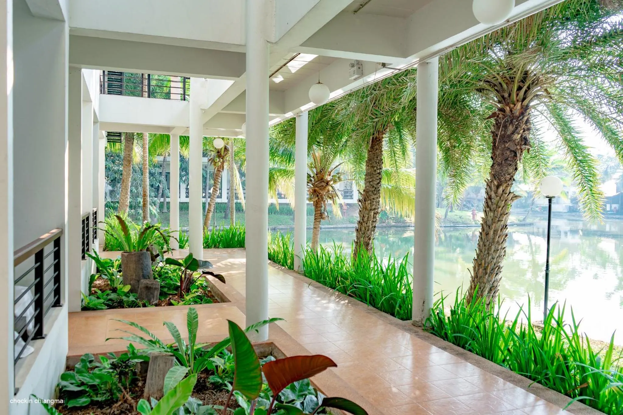 Property building in Horizon Village & Resort