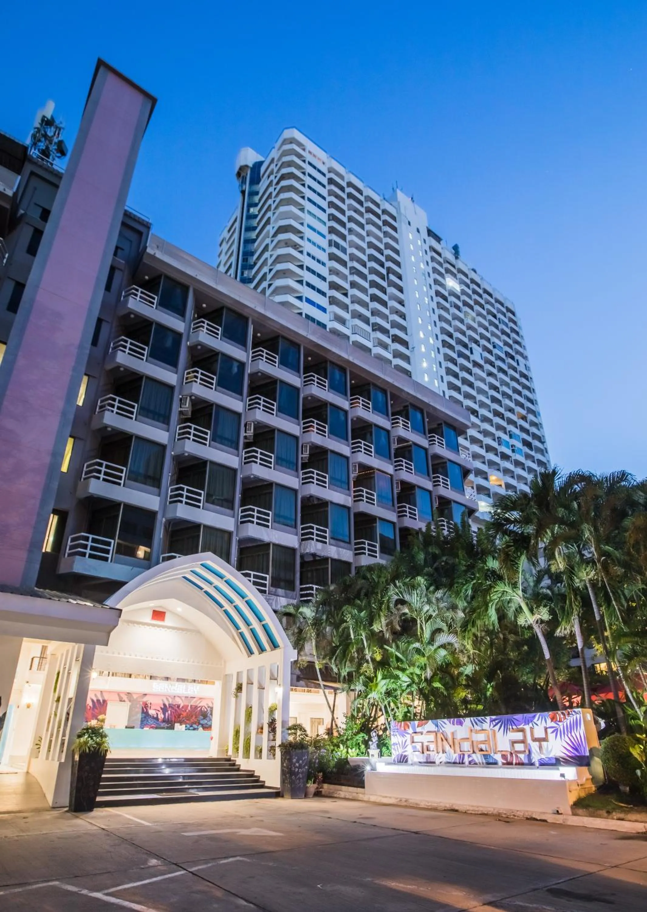Facade/entrance in Sandalay Resort