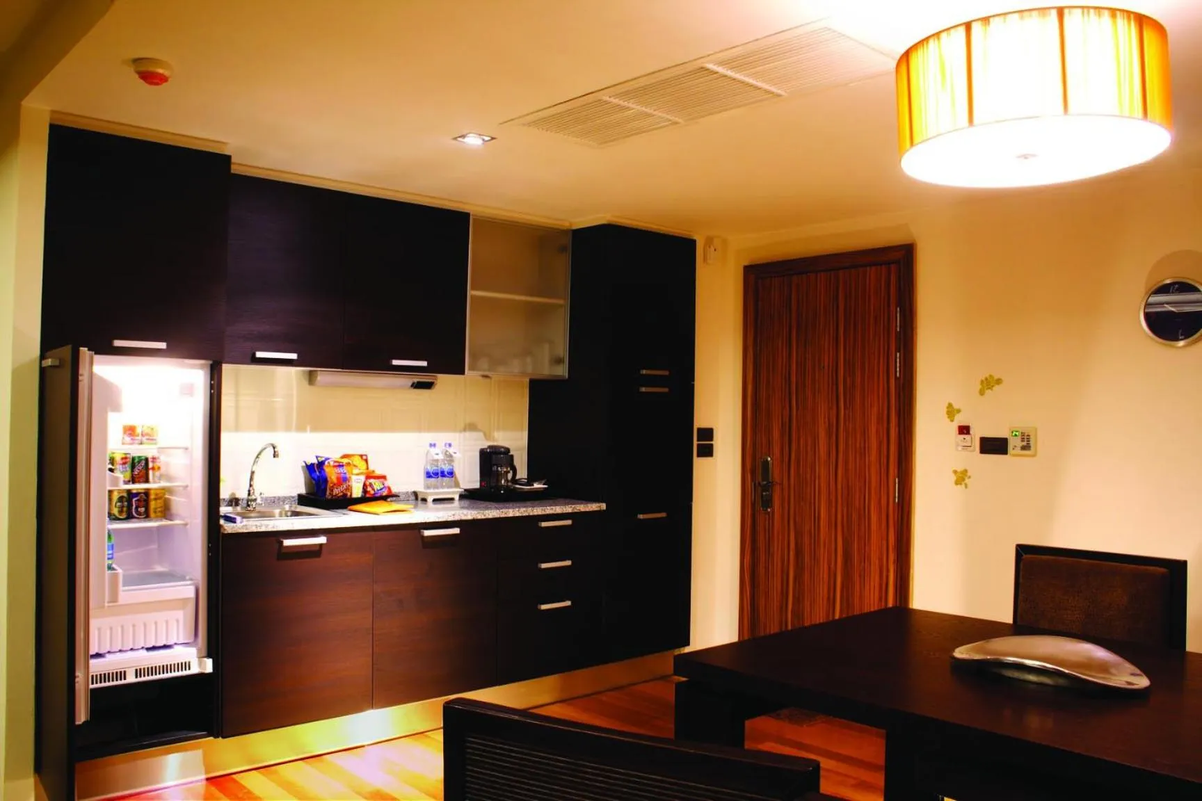 Restaurant/places to eat in LK Mantra Pura Resort