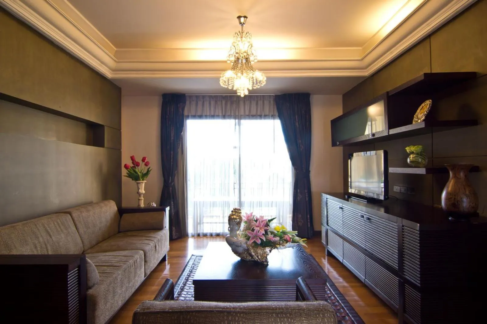 Restaurant/places to eat in LK Mantra Pura Resort