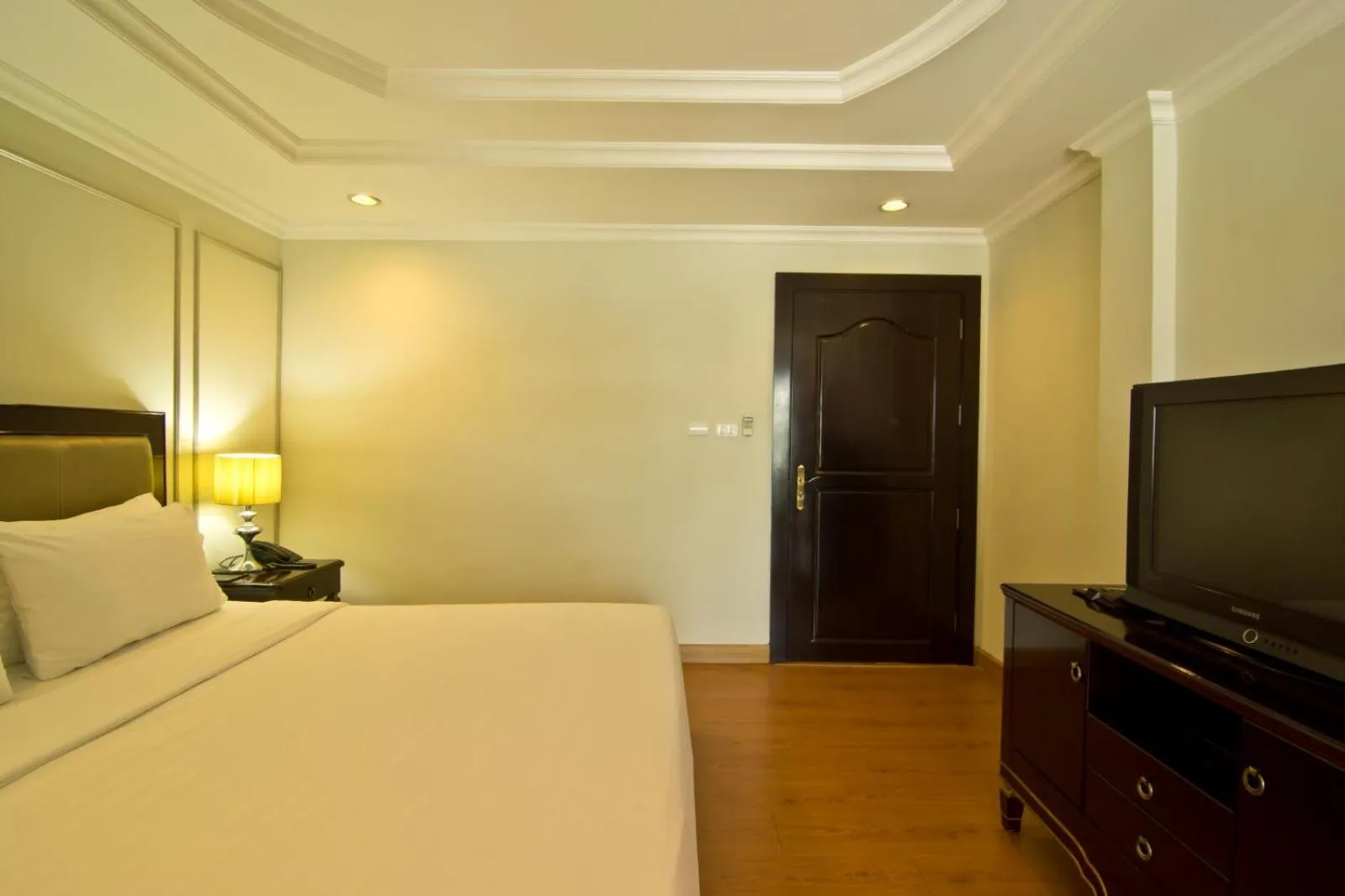 Photo of the whole room, Bed in LK Mantra Pura Resort