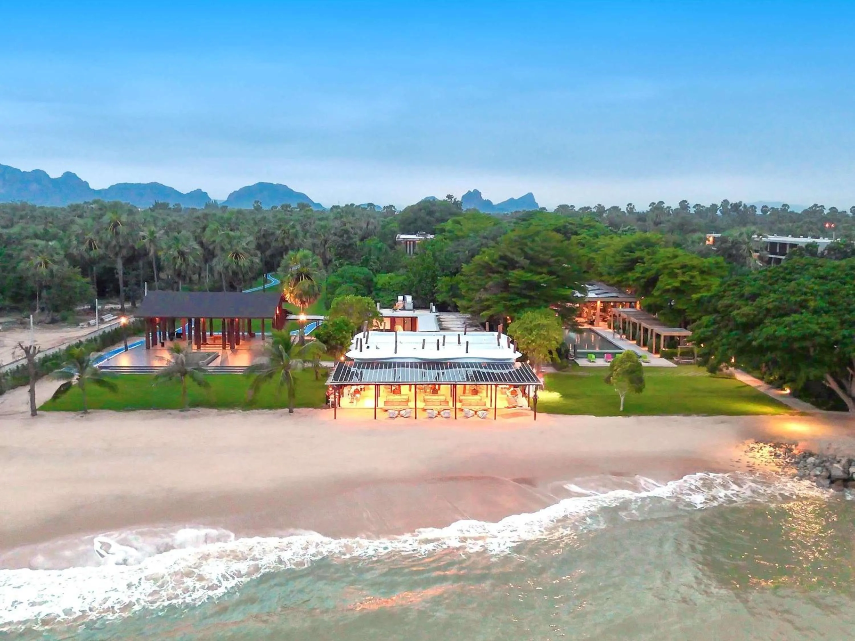 Restaurant/places to eat in SO/ Sofitel Hua Hin