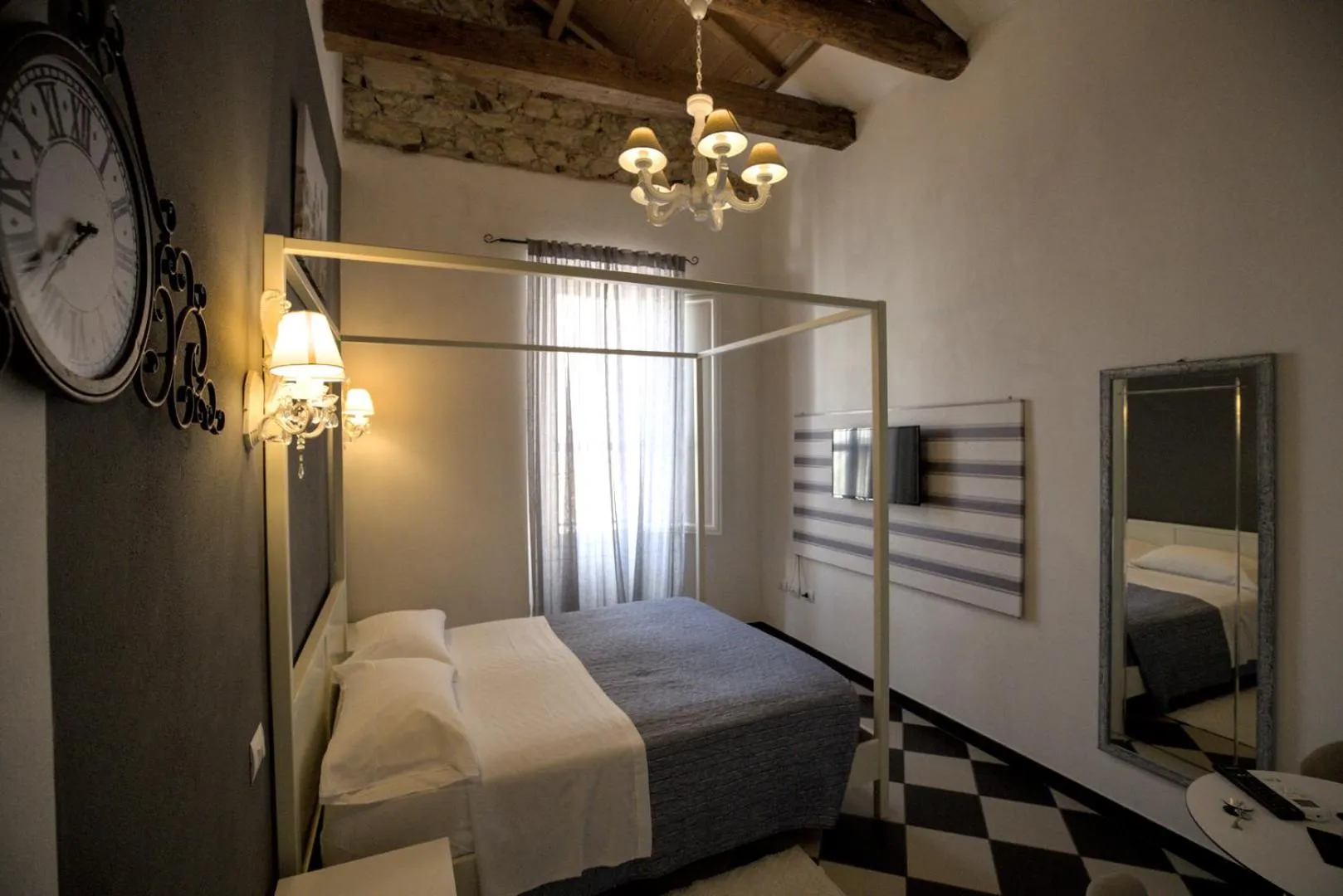 Bedroom, Bed in Manì Rooms