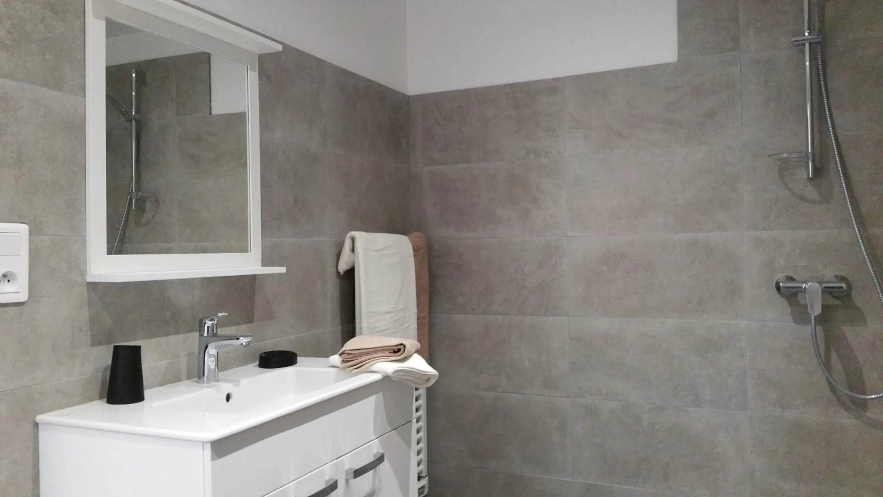 Shower in Le Clos du Loup