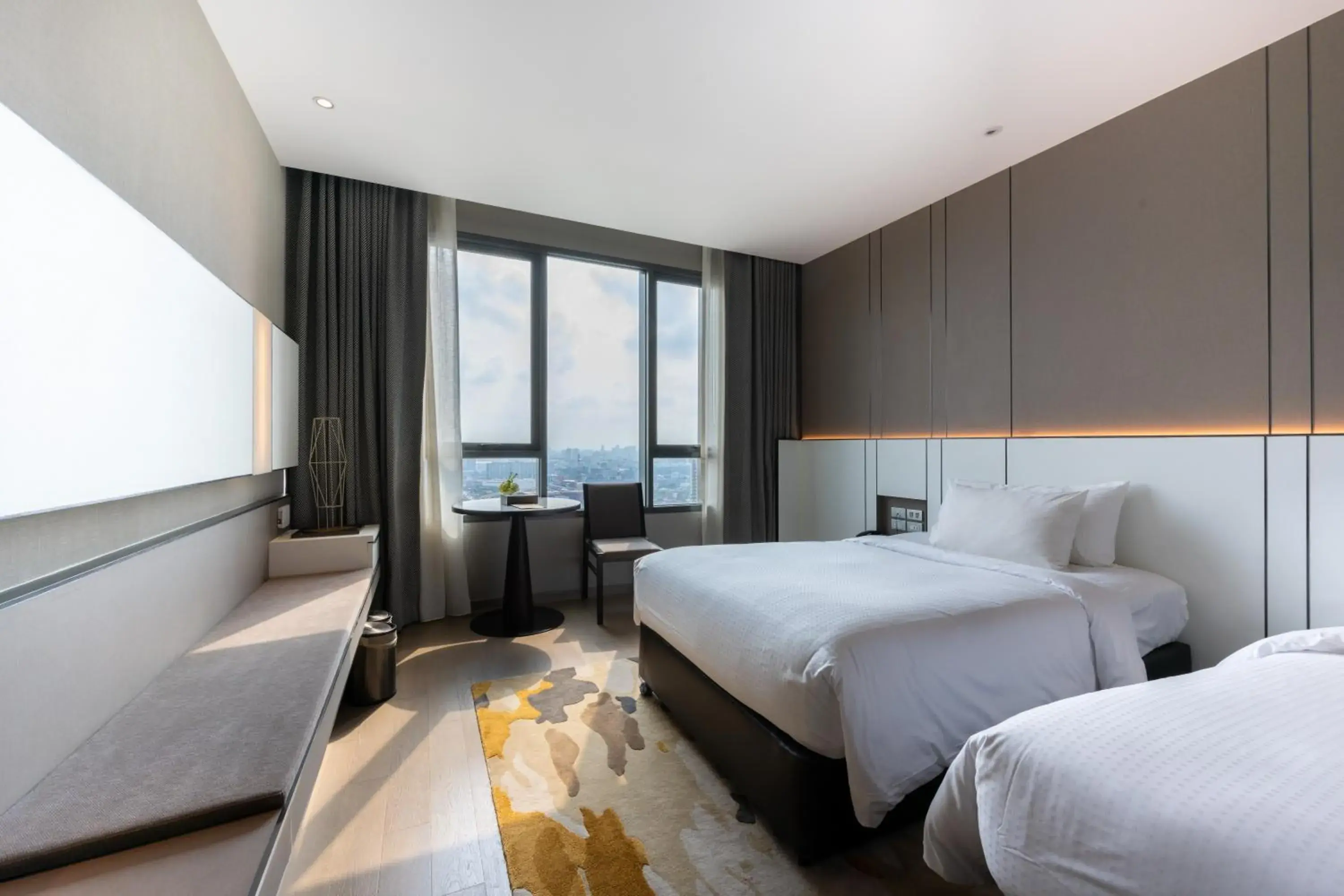 Executive Deluxe Twin in Grand Richmond Stylish Convention Hotel Executive Deluxe Twin in Grand Richmond Stylish Convention Hotel