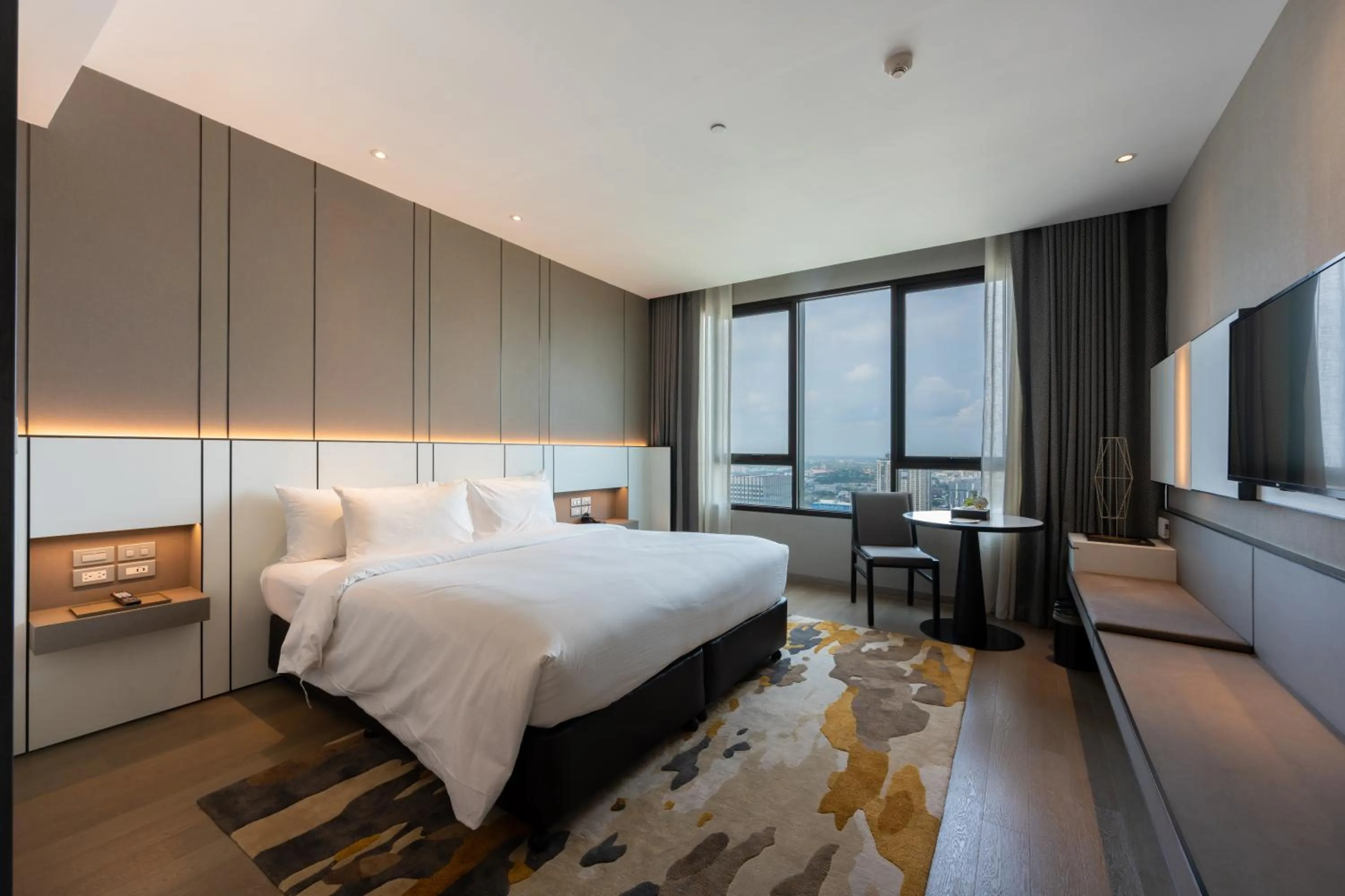 Bedroom, Bed in Grand Richmond Stylish Convention Hotel