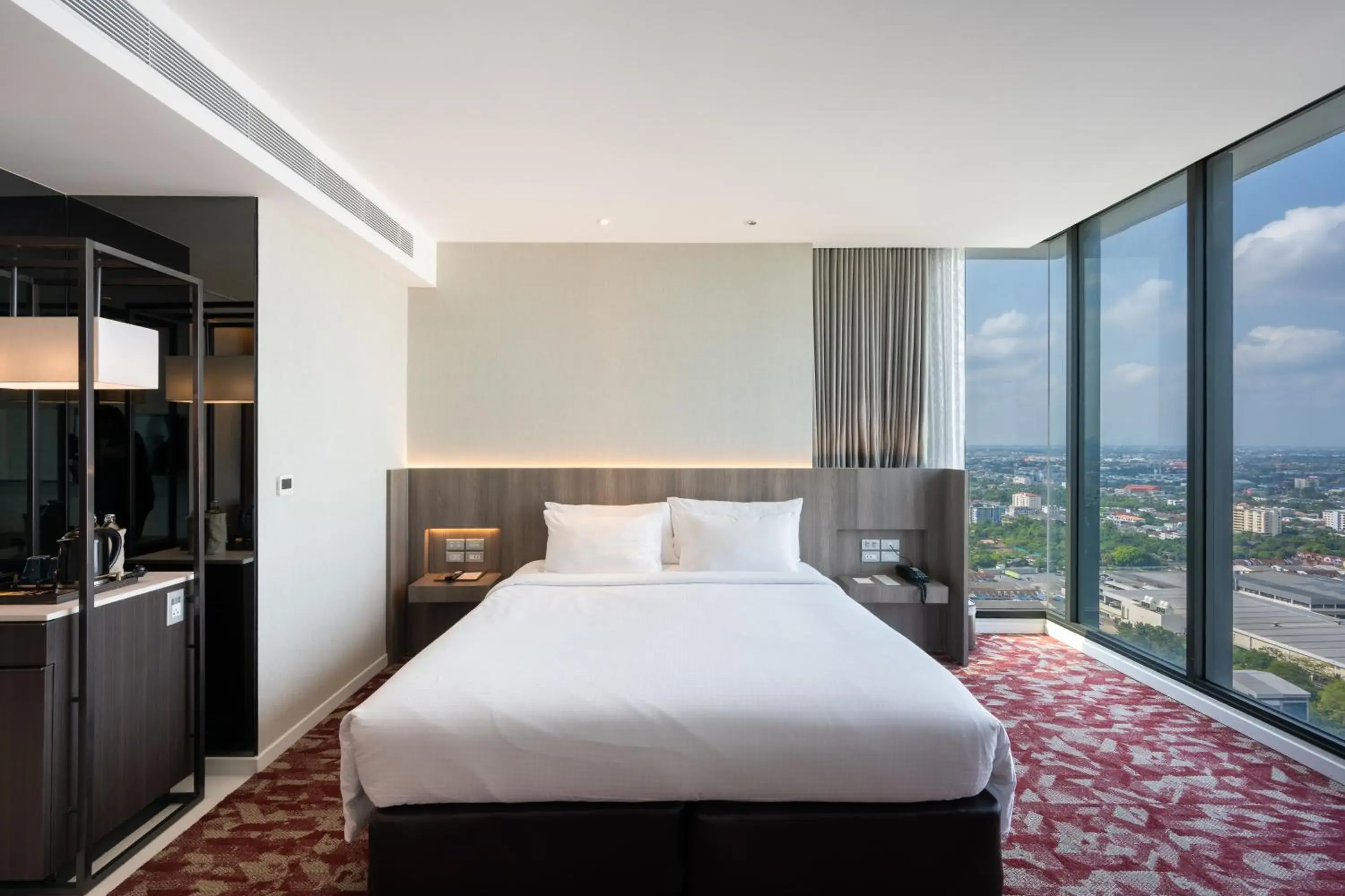 Premium Deluxe in Grand Richmond Stylish Convention Hotel Premium Deluxe in Grand Richmond Stylish Convention Hotel