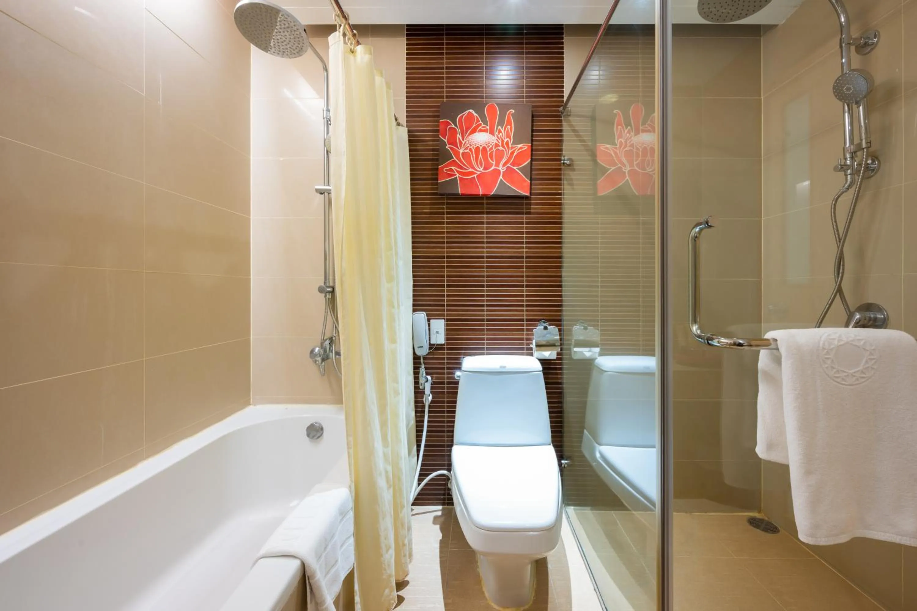 Bathroom in Grand Richmond Stylish Convention Hotel