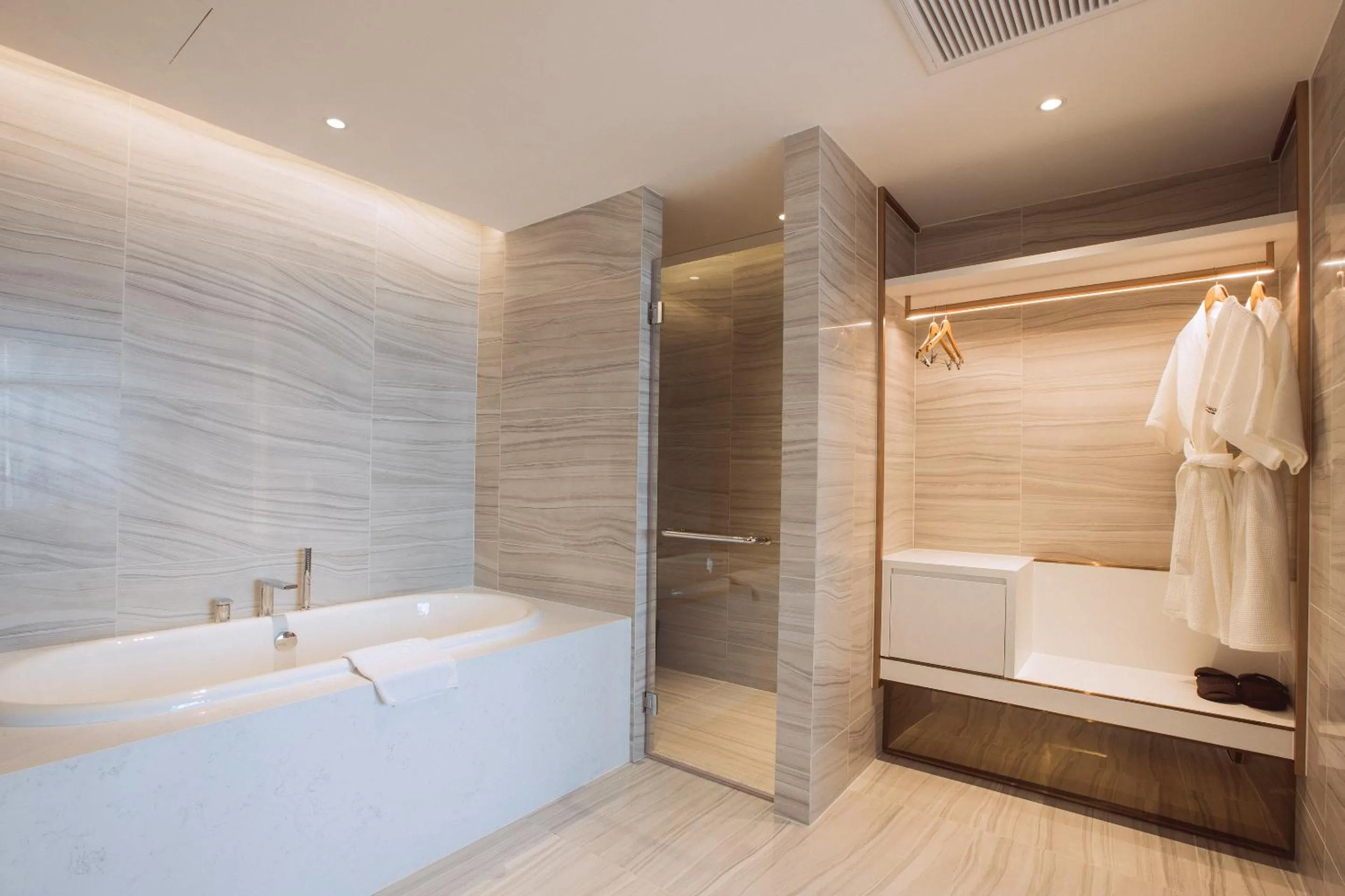 Bathroom in Grand Richmond Stylish Convention Hotel