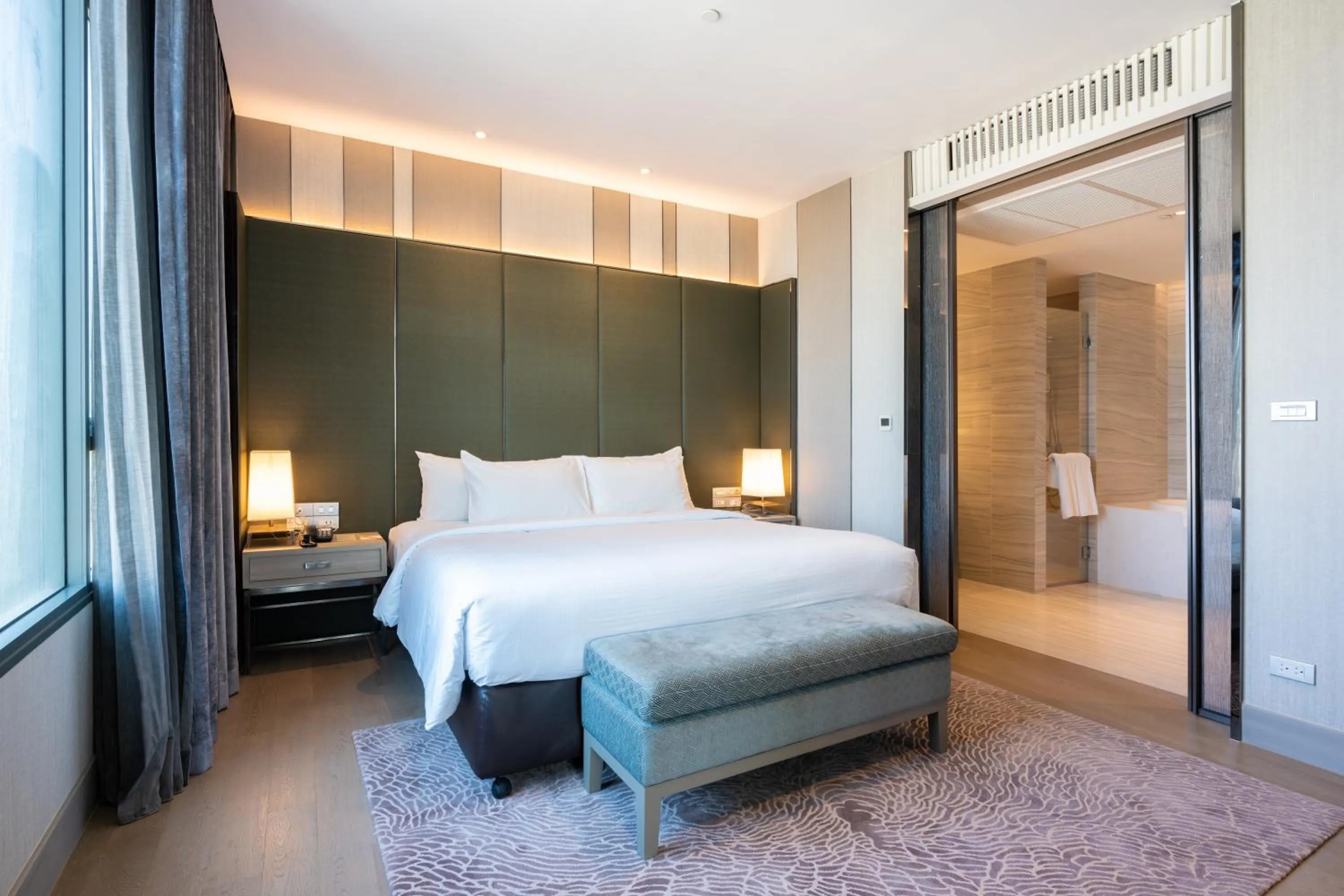 Bedroom, Bed in Grand Richmond Stylish Convention Hotel