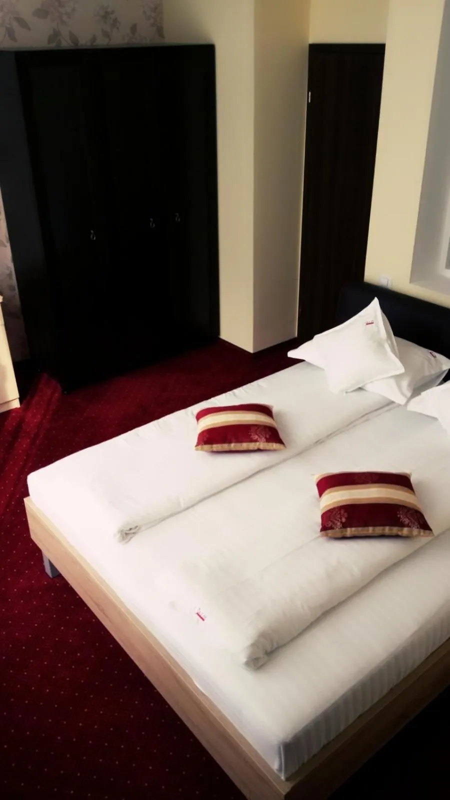 Bed in Salis Hotel & Medical Spa