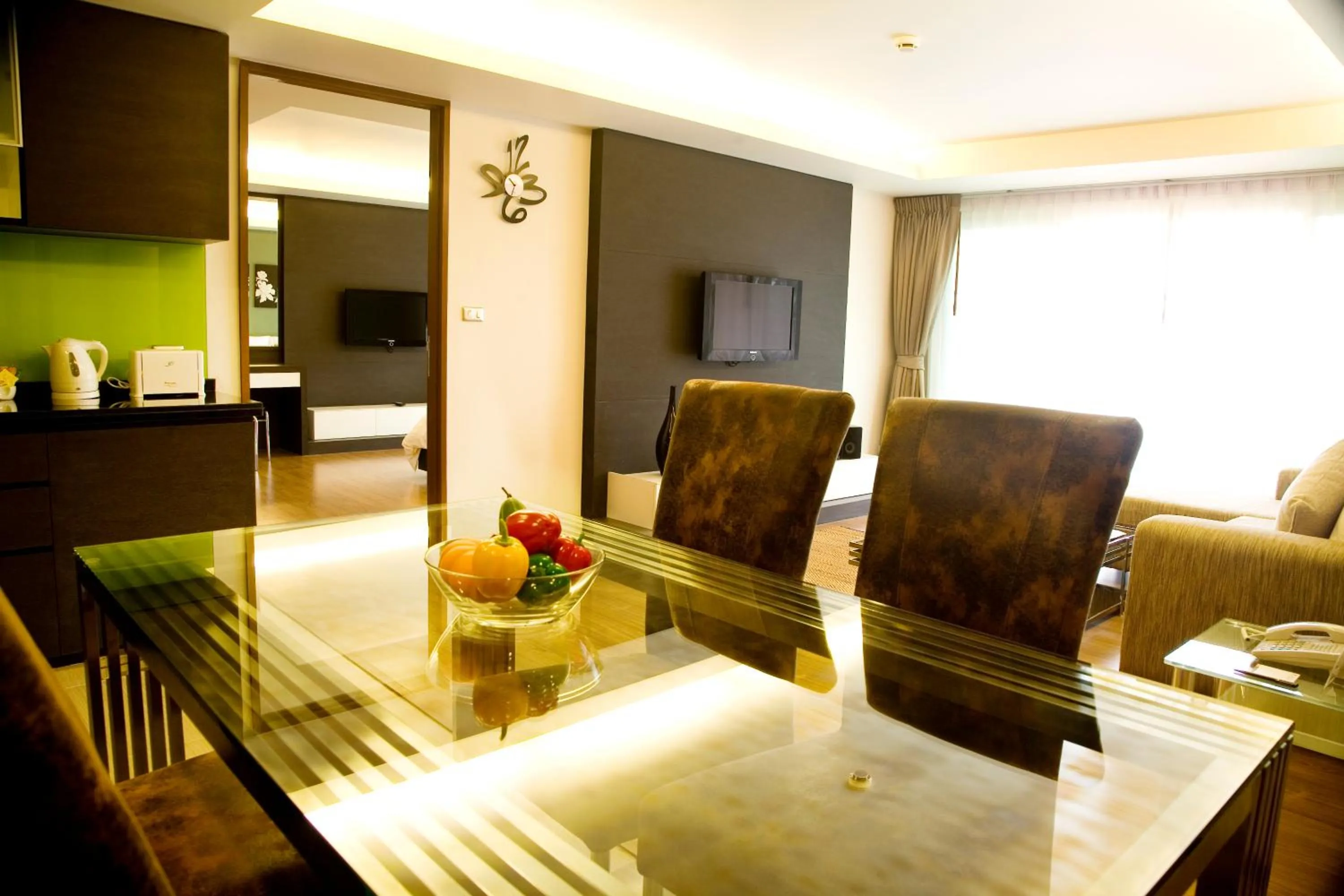 Two-Bedroom Suite in Golden Pearl Hotel