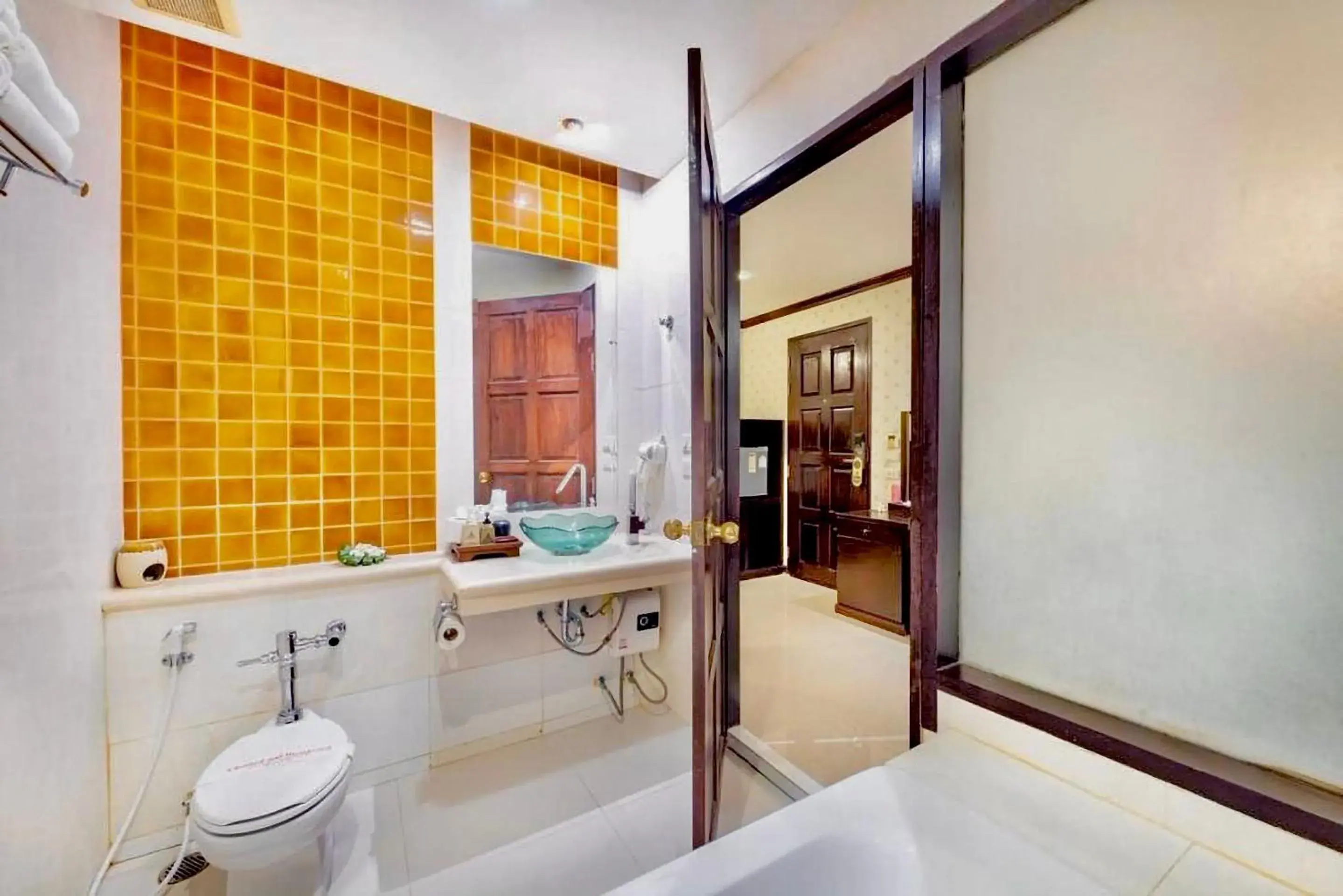 Superior Sea View Suite with Balcony in Racha Kiri Resort & Spa, Khanom Superior Sea View Suite with Balcony in Racha Kiri Resort & Spa, Khanom