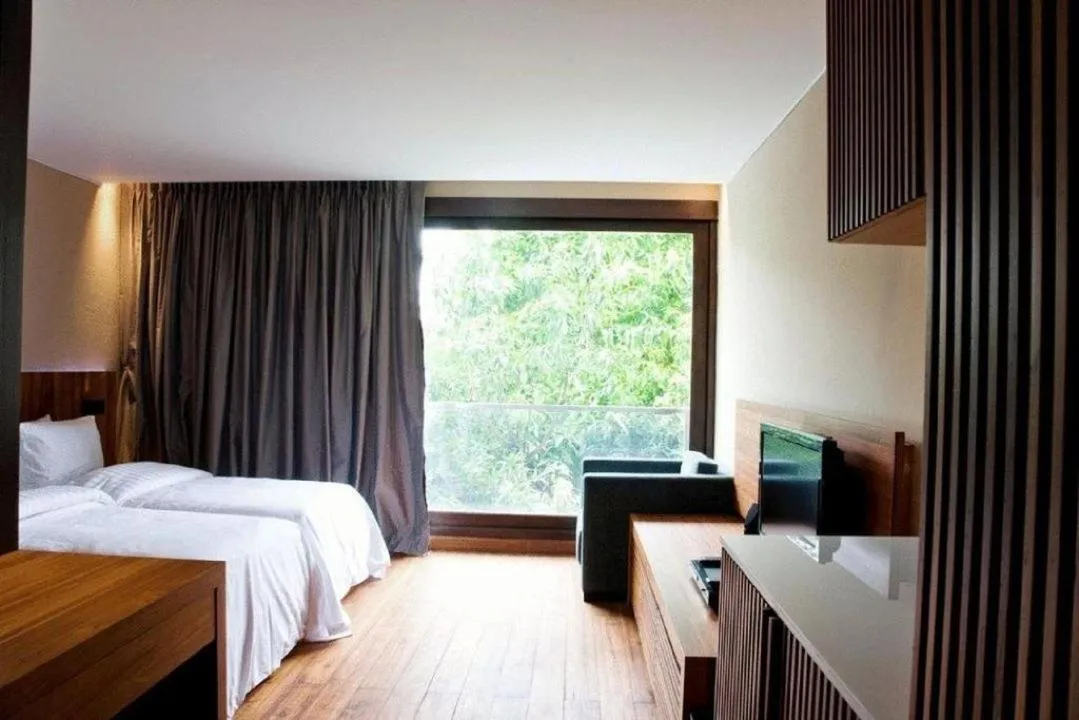 Bed in LUXX Langsuan Hotel - SHA Plus