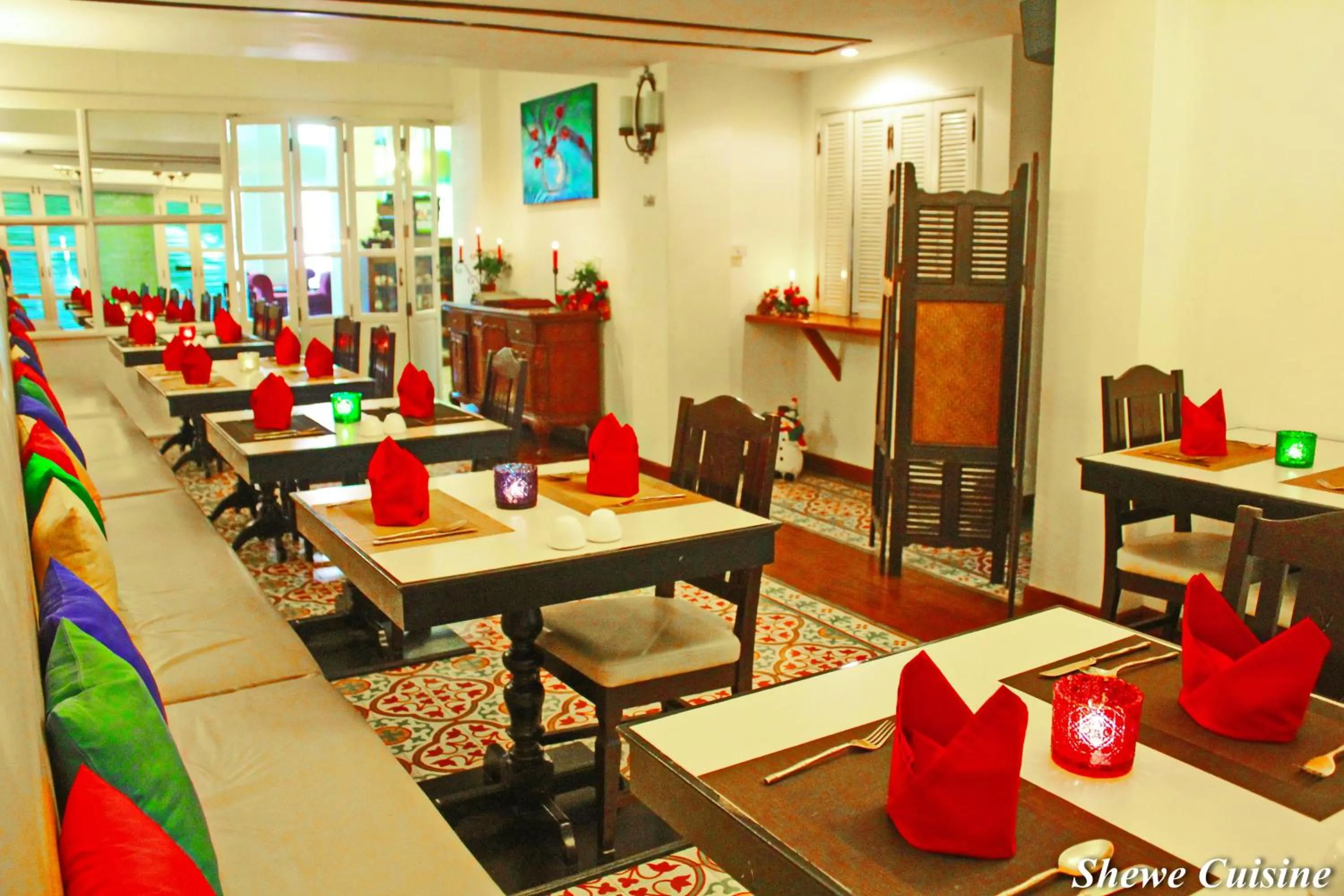 Restaurant/places to eat in Shewe Wana Boutique Hotel