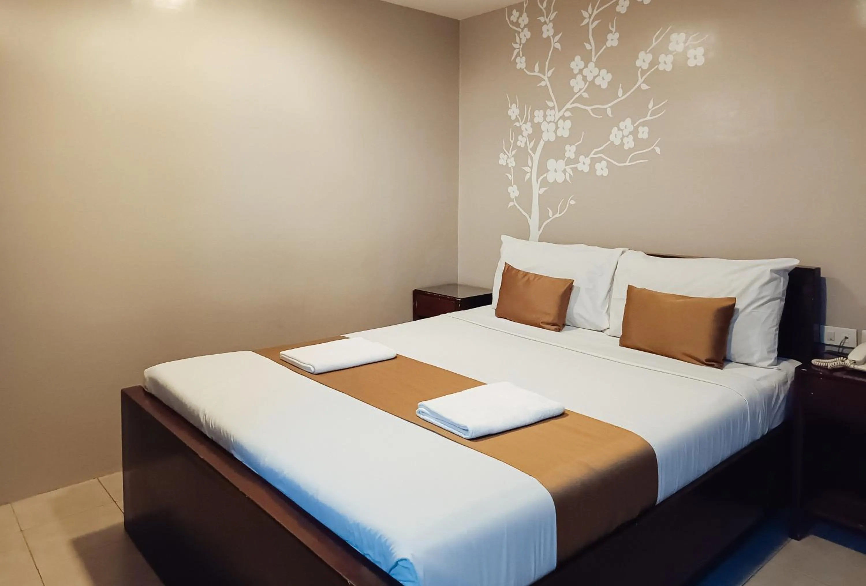 Bed in Hotel Juliana by RedDoorz