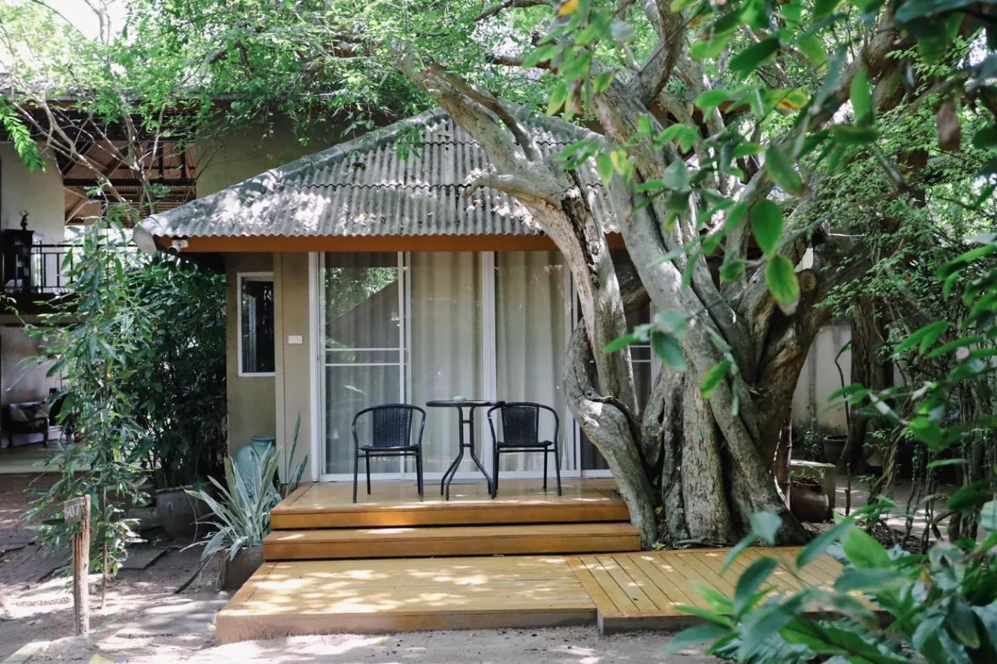 Property building in Veranda Lodge