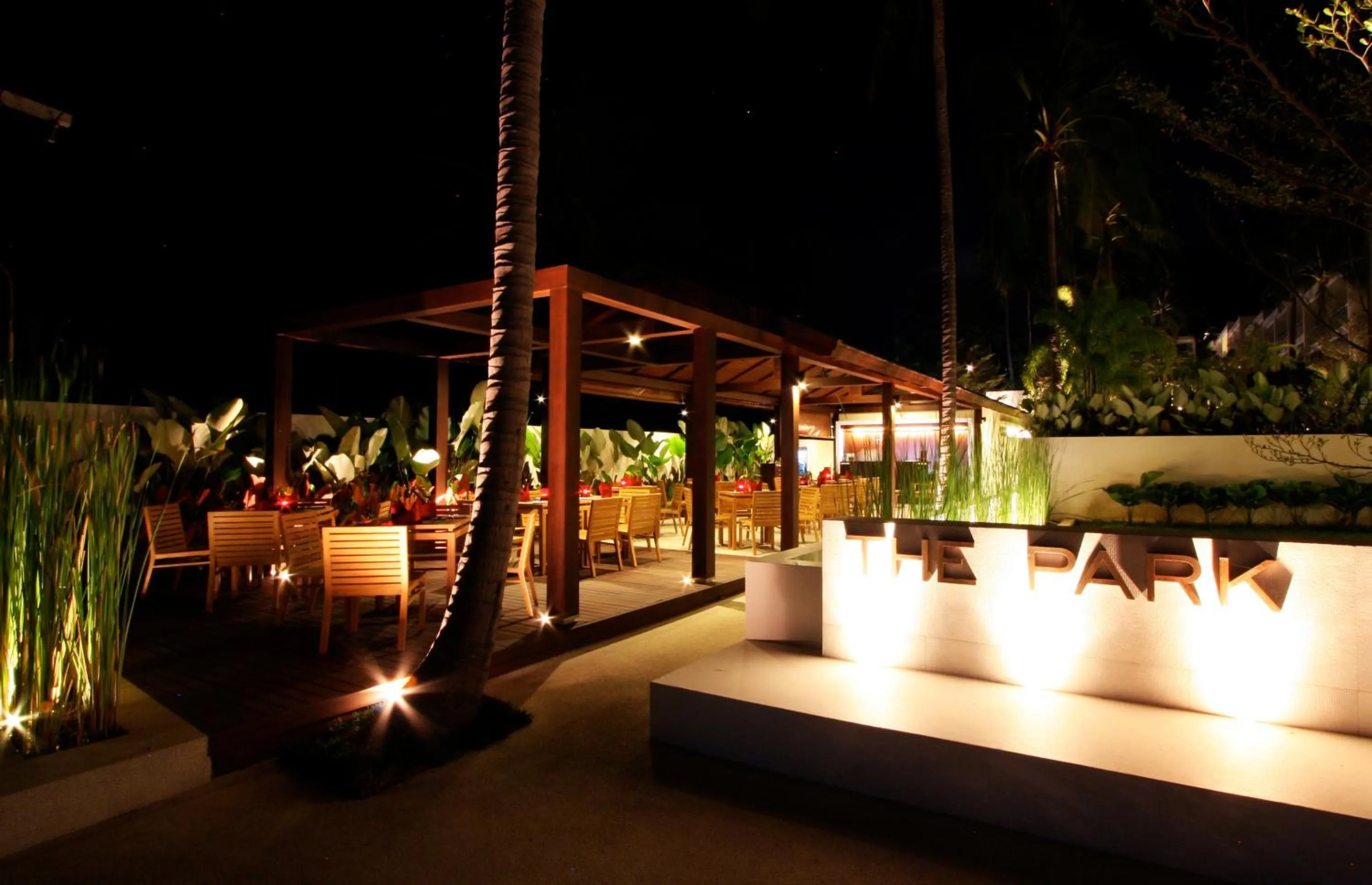 Restaurant/places to eat in The Park Samui