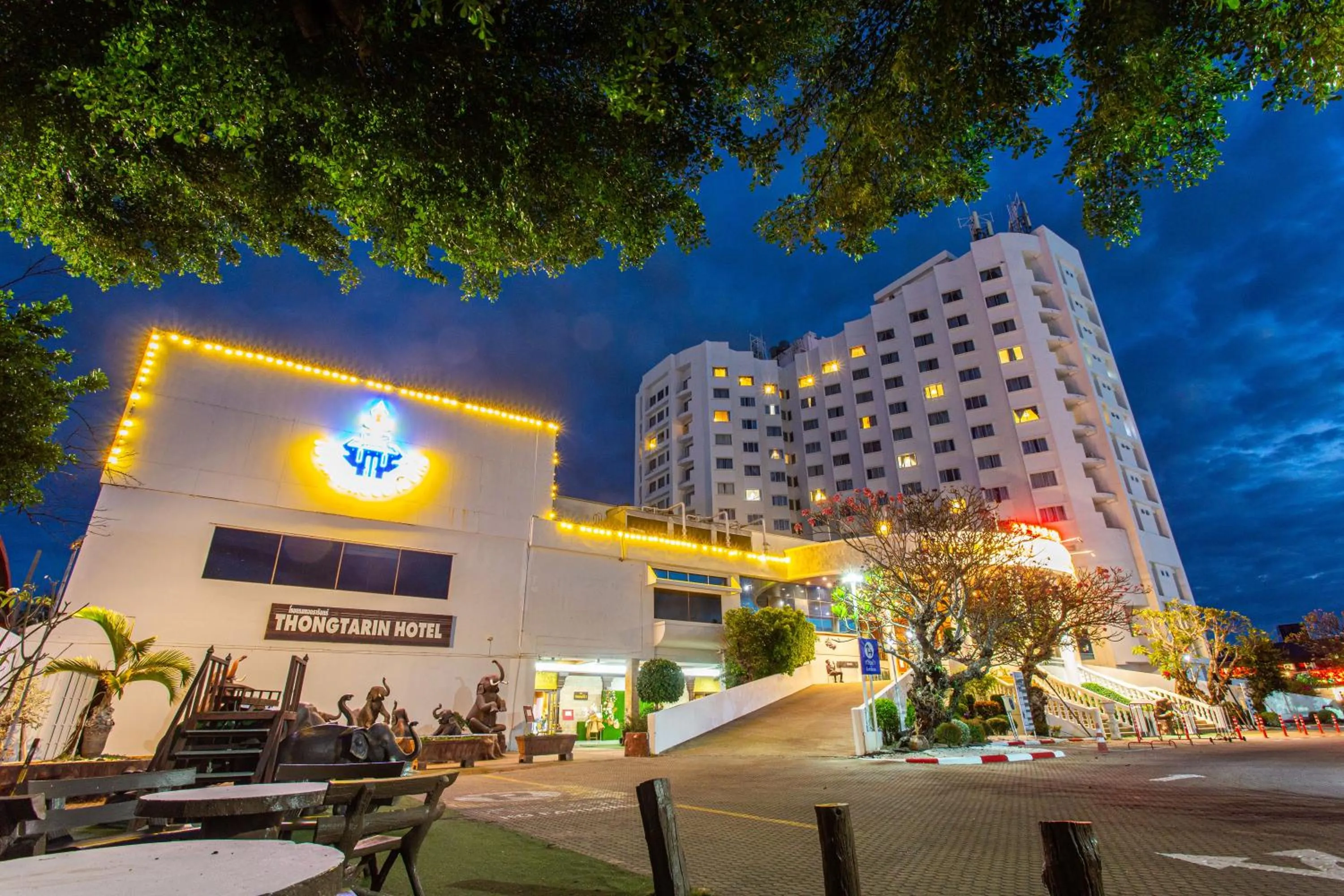 Property building in Thong Tarin Hotel