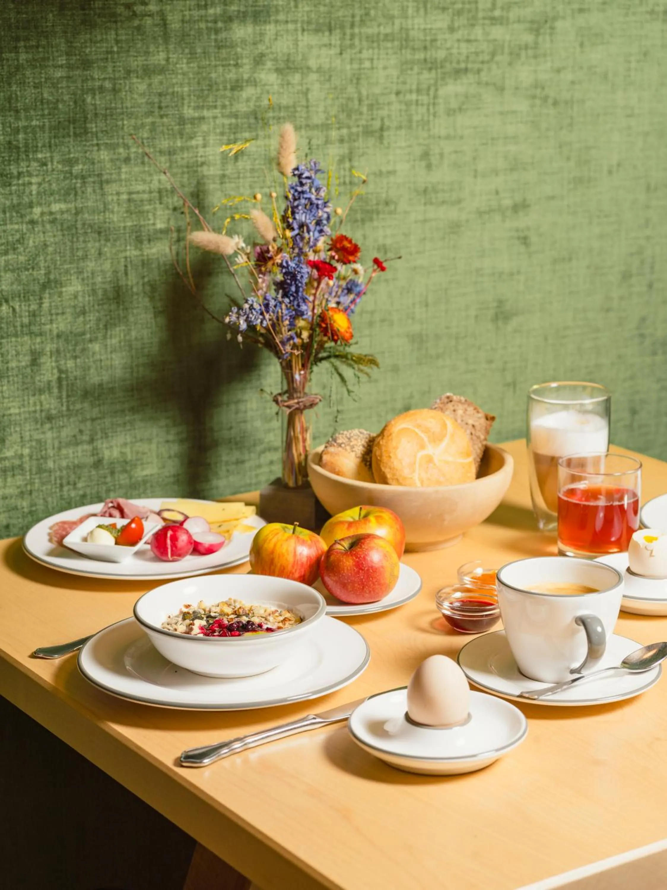 Breakfast in Breitachhus