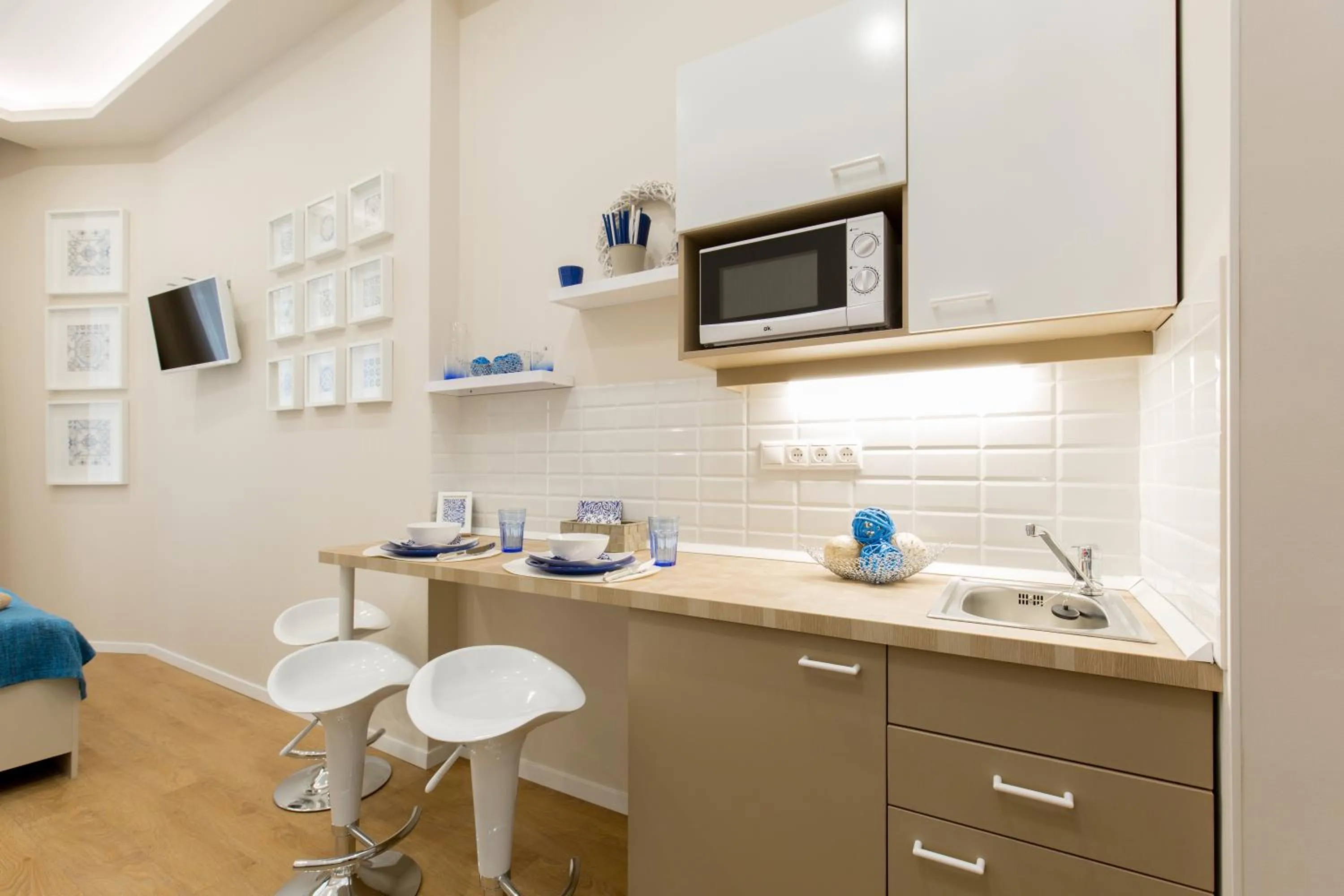 Kitchen or kitchenette in Budapest Holiday Colours