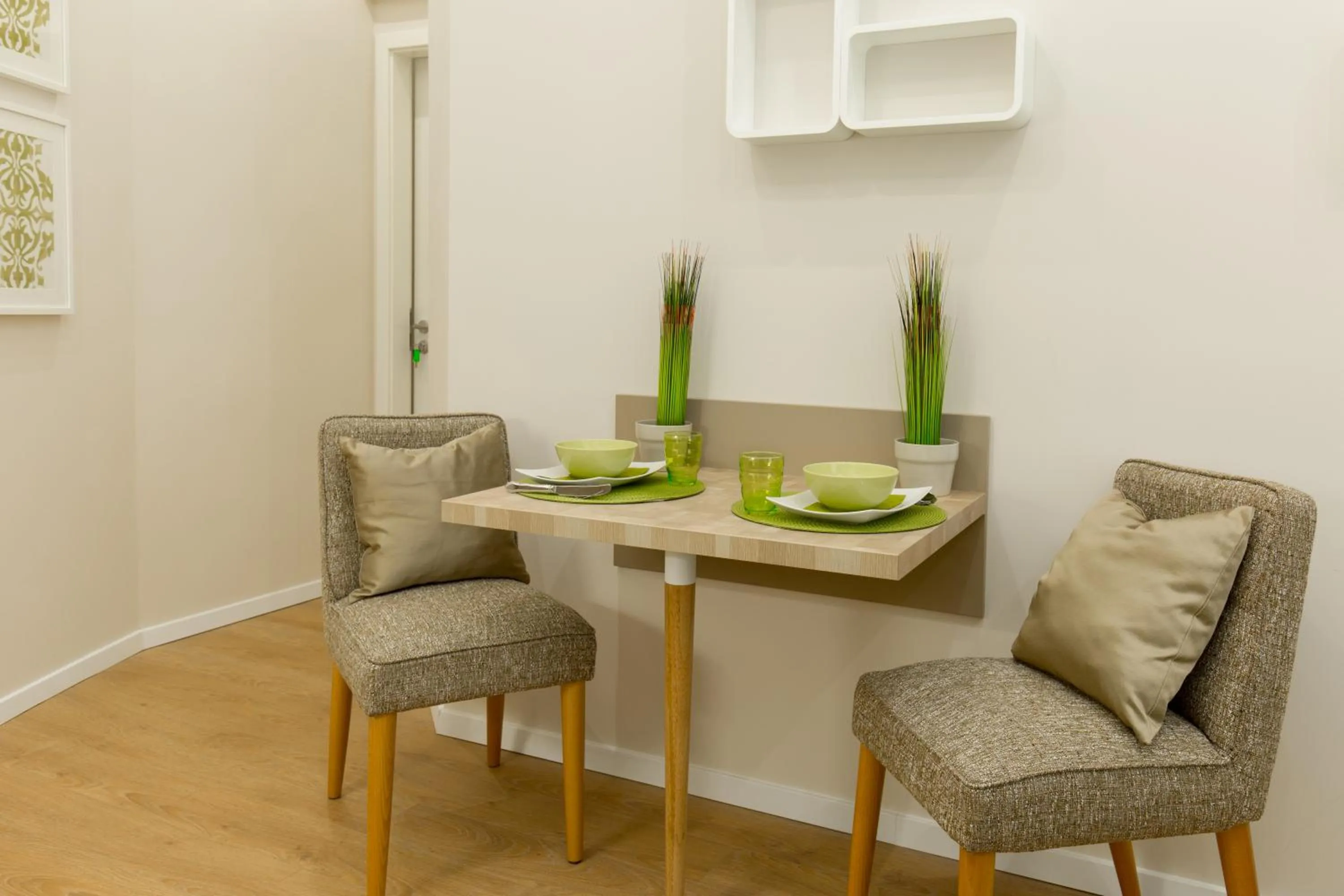 Dining area in Budapest Holiday Colours