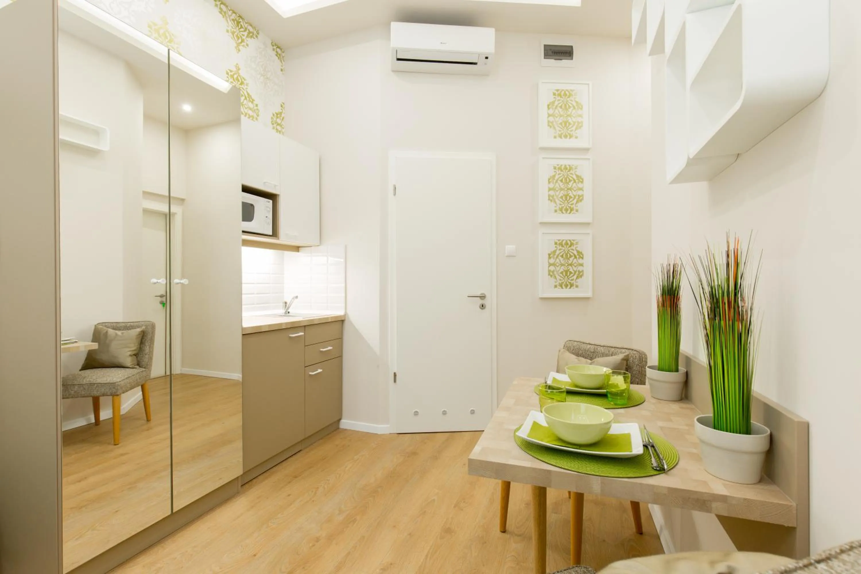 Kitchen or kitchenette in Budapest Holiday Colours