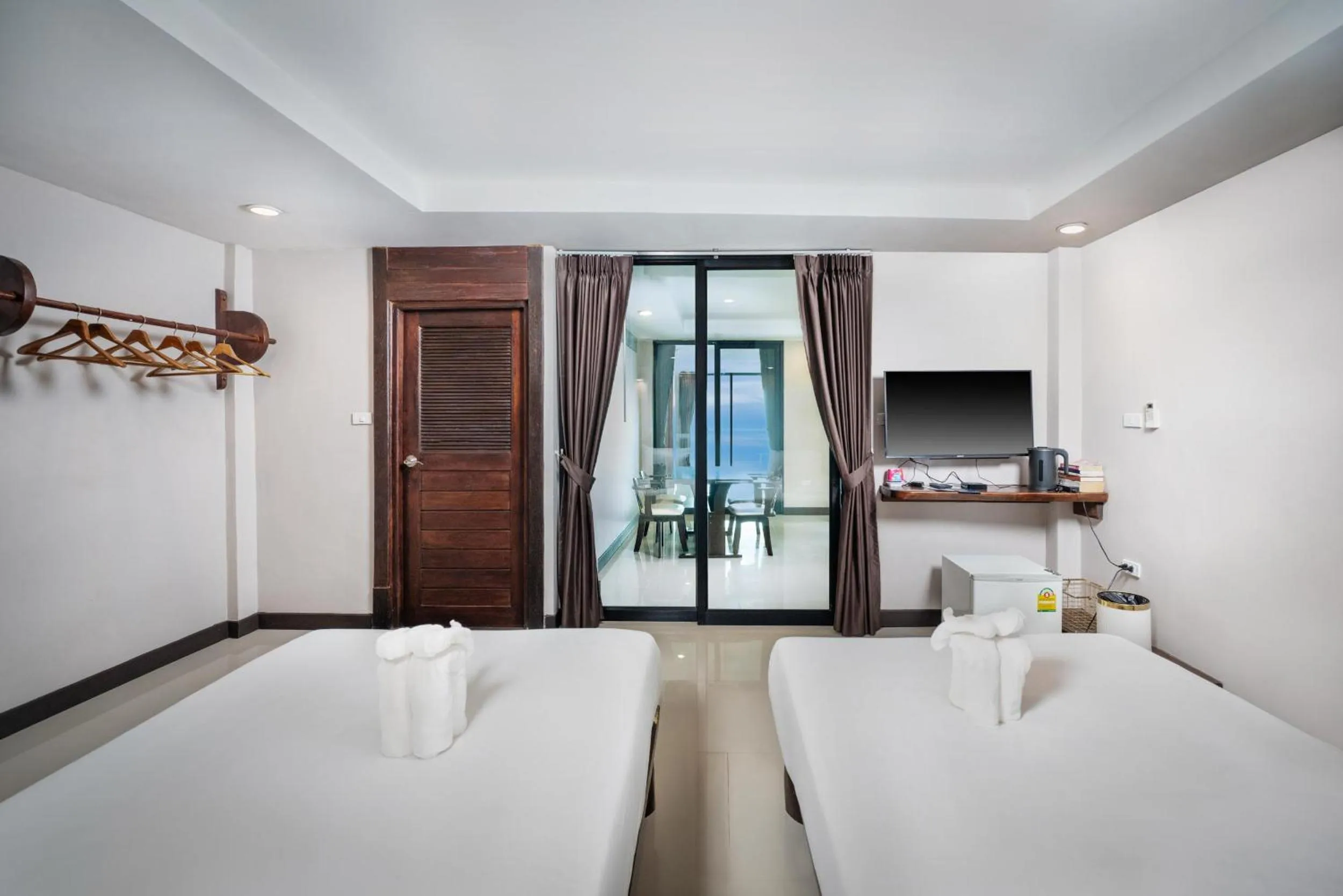 Bed in Dusit Buncha Koh Tao by Riya Group