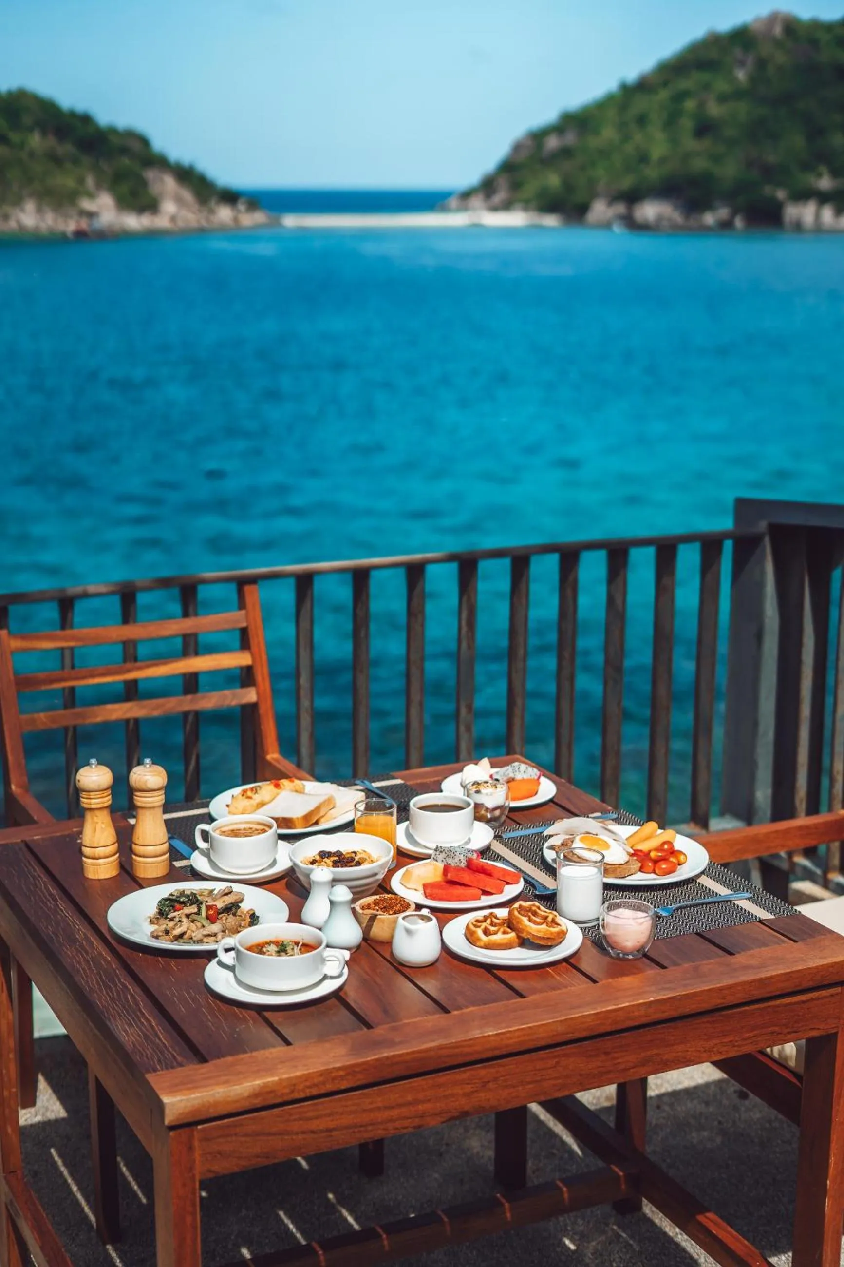 Breakfast in Dusit Buncha Koh Tao by Riya Group