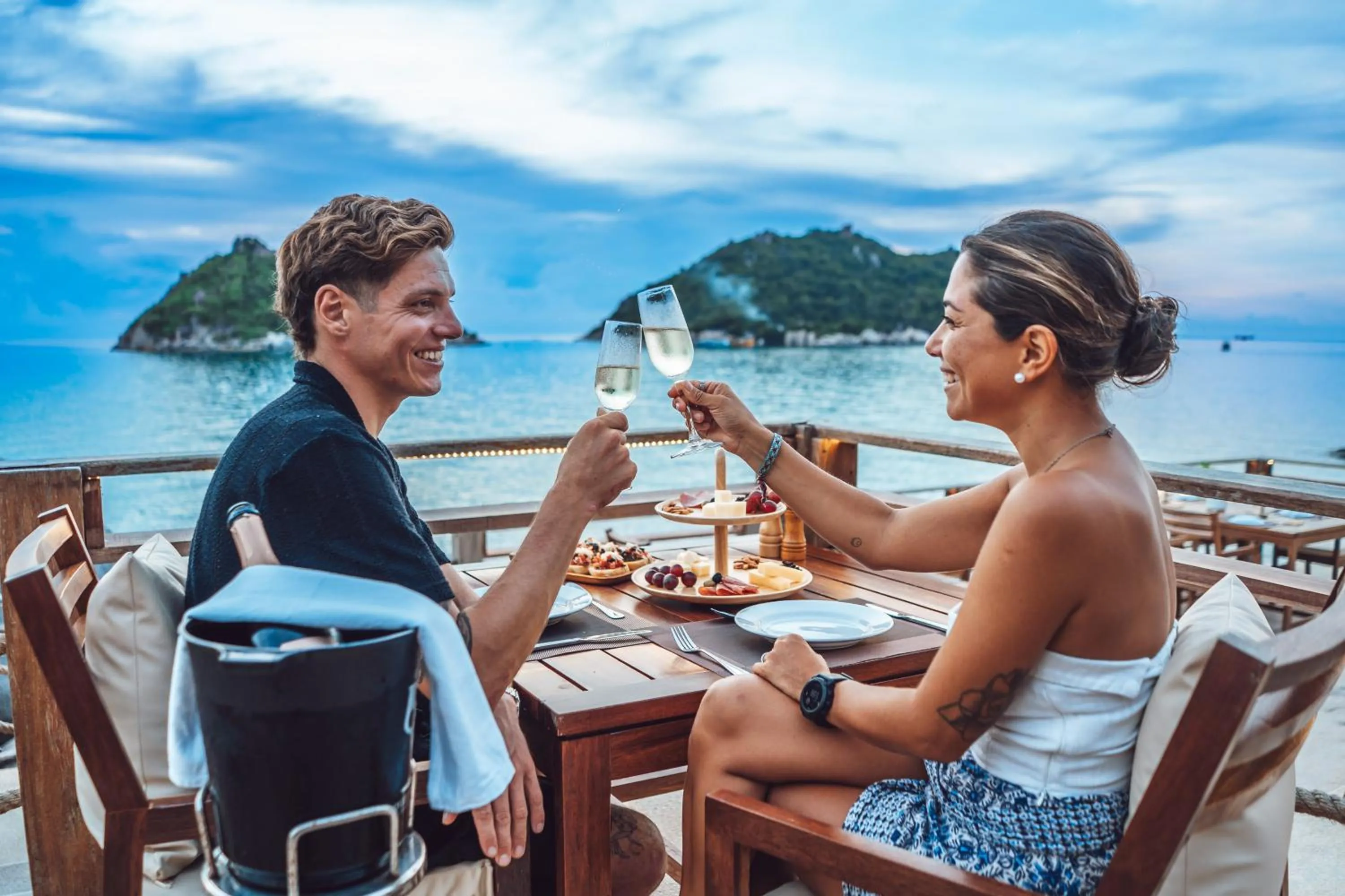 Restaurant/places to eat in Dusit Buncha Koh Tao by Riya Group