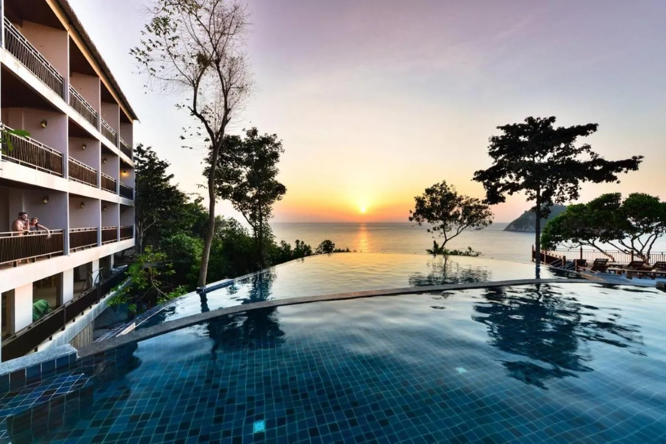Pool view in Dusit Buncha Koh Tao by Riya Group