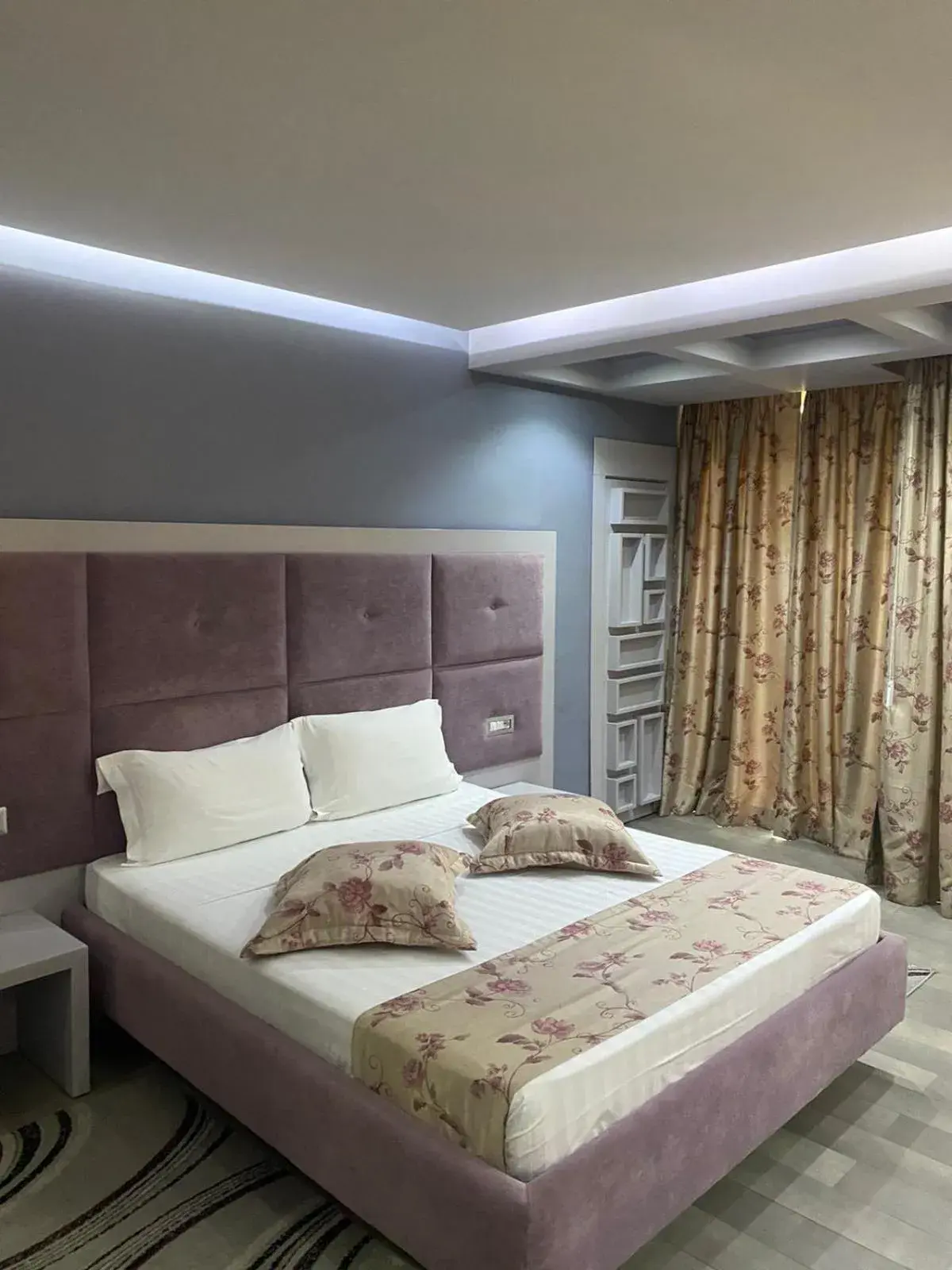 Superior Double Room in New W Hotel Superior Double Room in New W Hotel