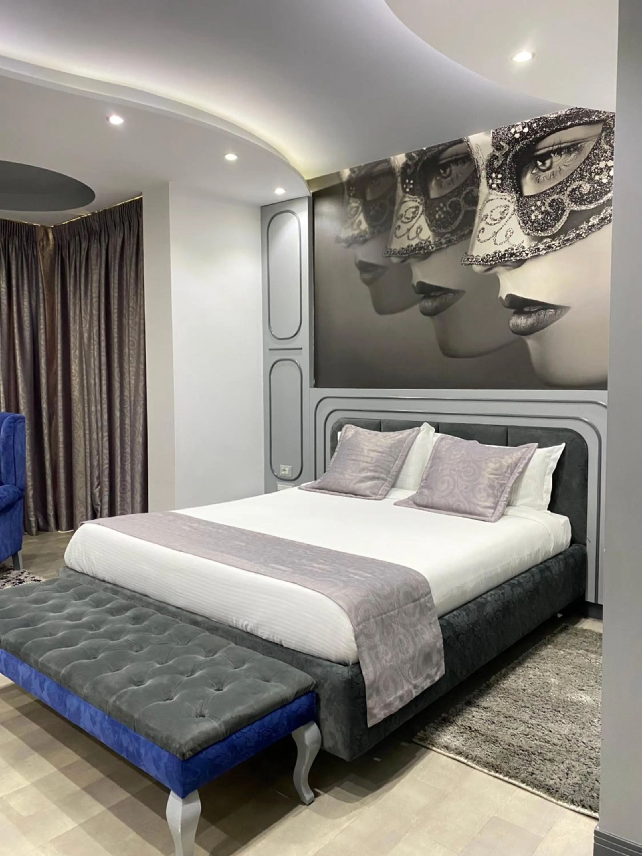 Bedroom, Bed in New W Hotel