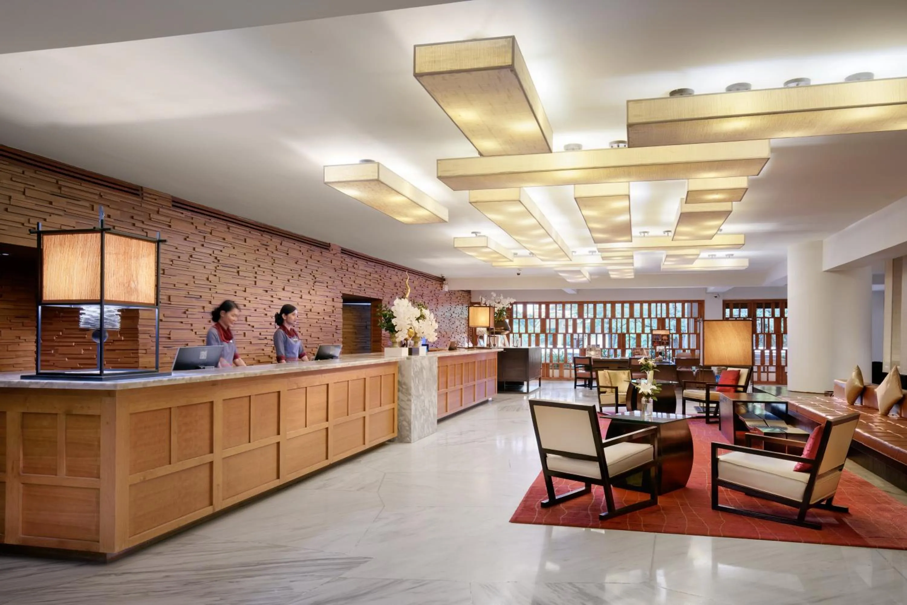 Lobby or reception in Ramada Plaza by Wyndham Bangkok Menam Riverside