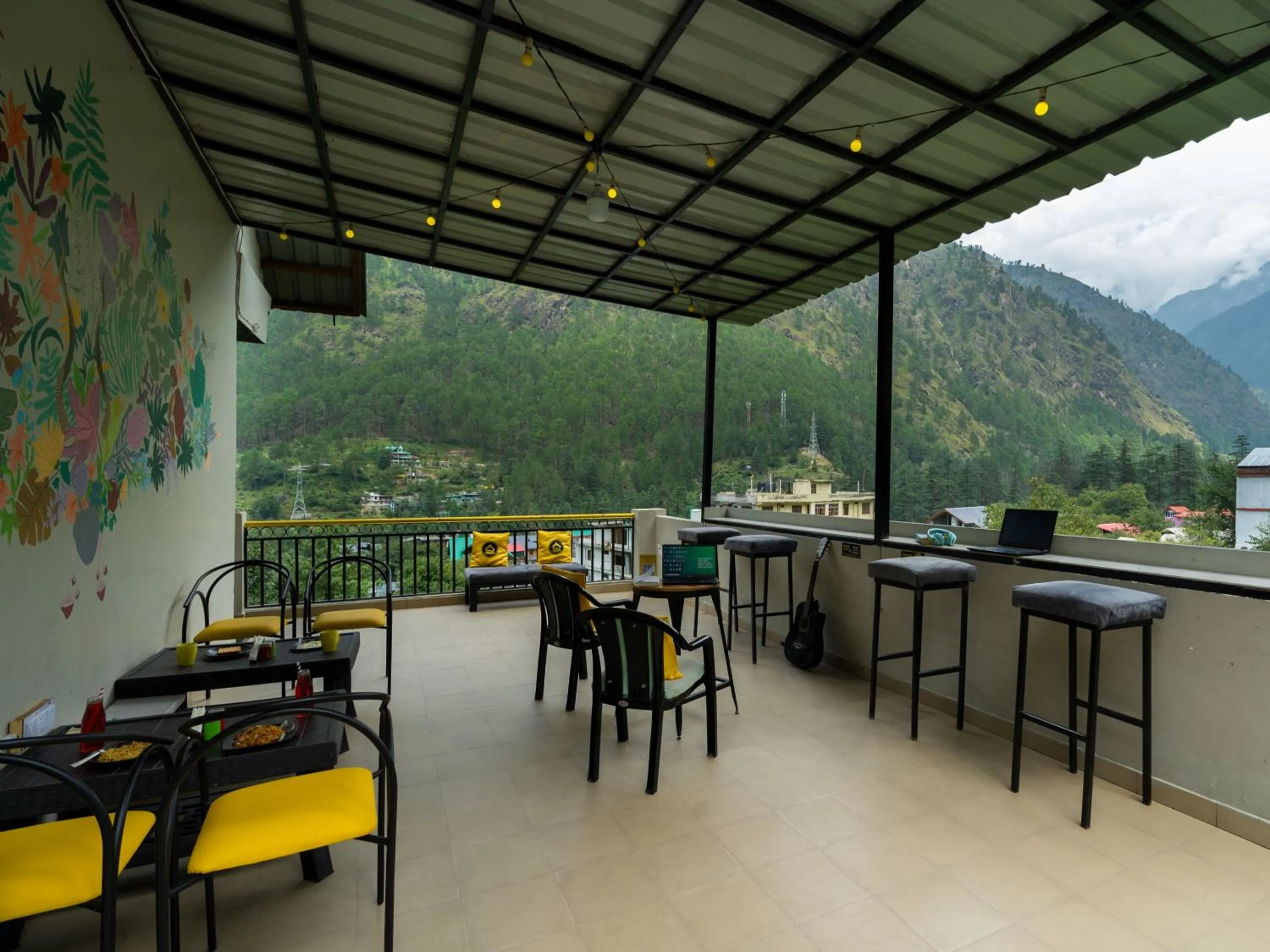 Day in The Hosteller Kasol