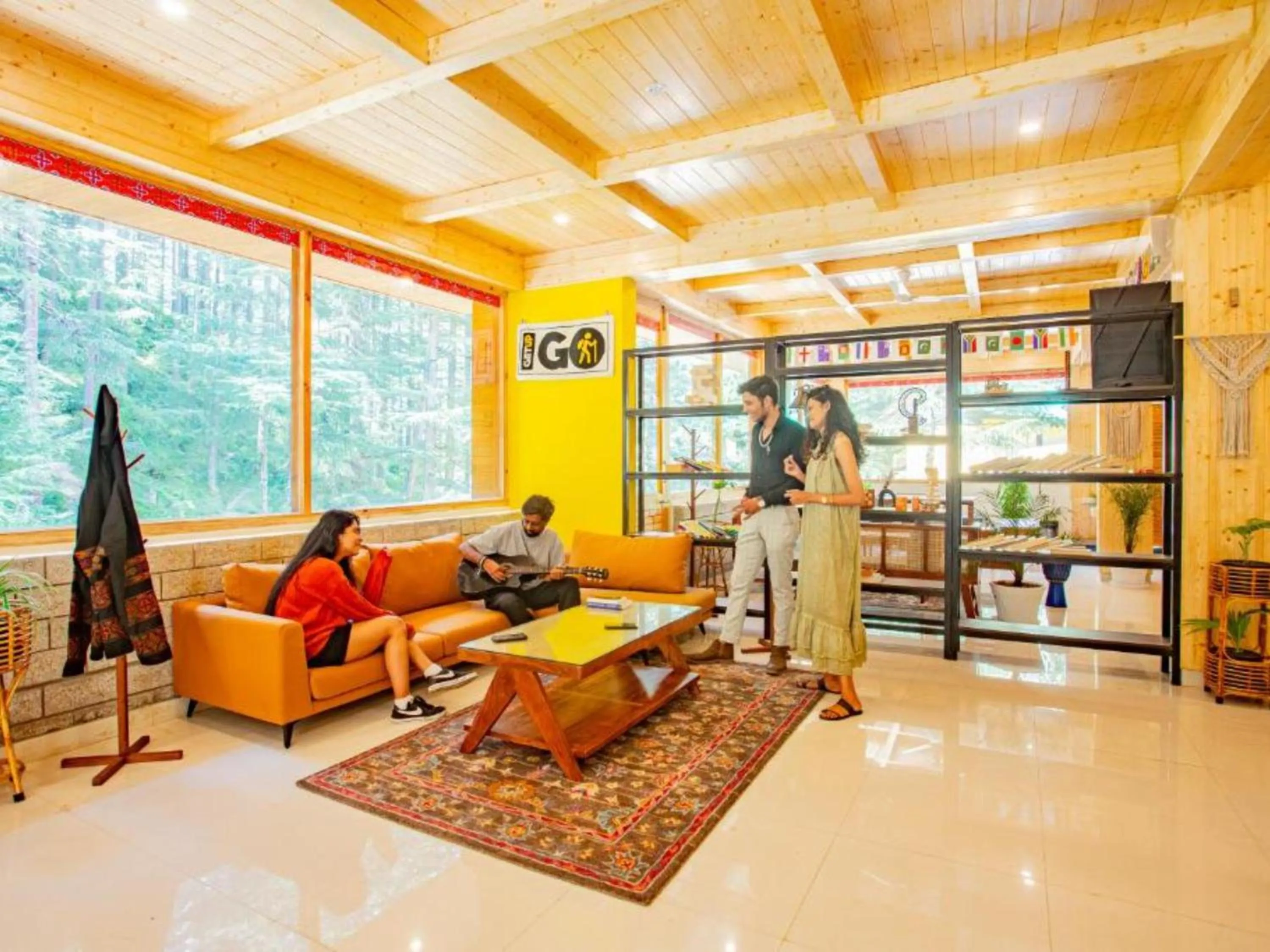 People in The Hosteller Kasol