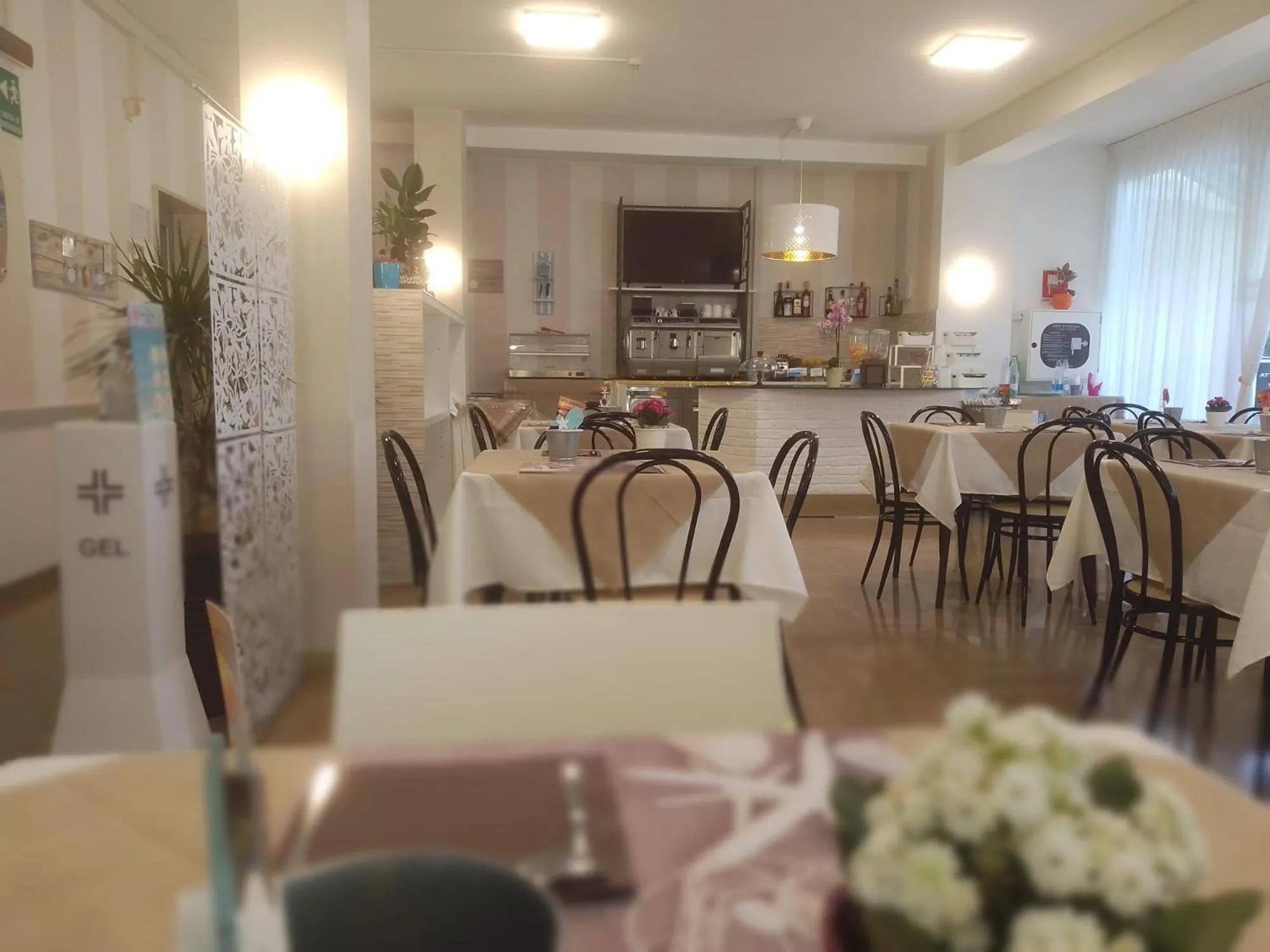 B&B - Meuble' - Hotel " CORDIALE "