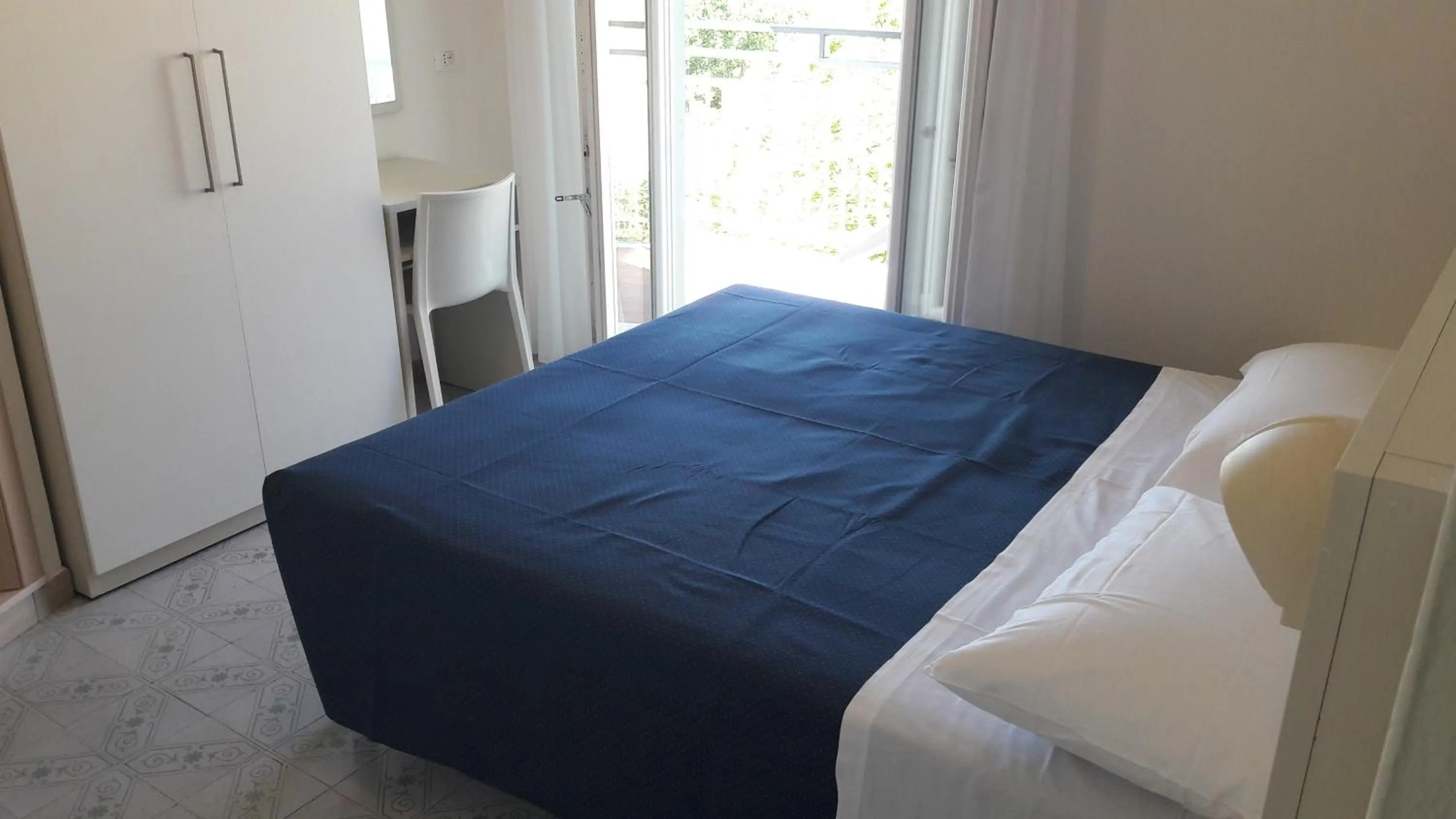 Photo of the whole room, Bed in B&B - Meuble' - Hotel " CORDIALE "