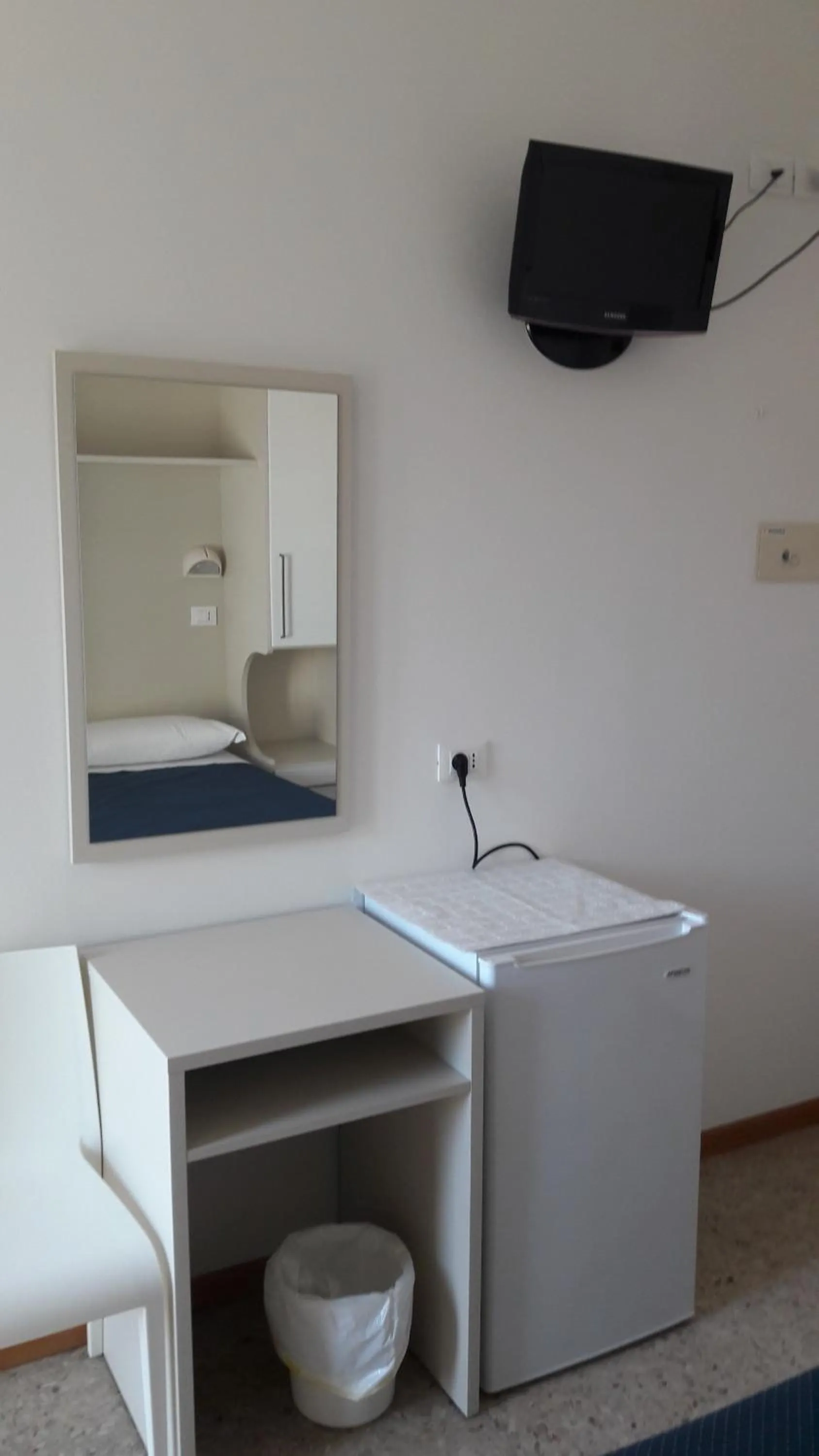 Photo of the whole room in B&B - Meuble' - Hotel " CORDIALE "