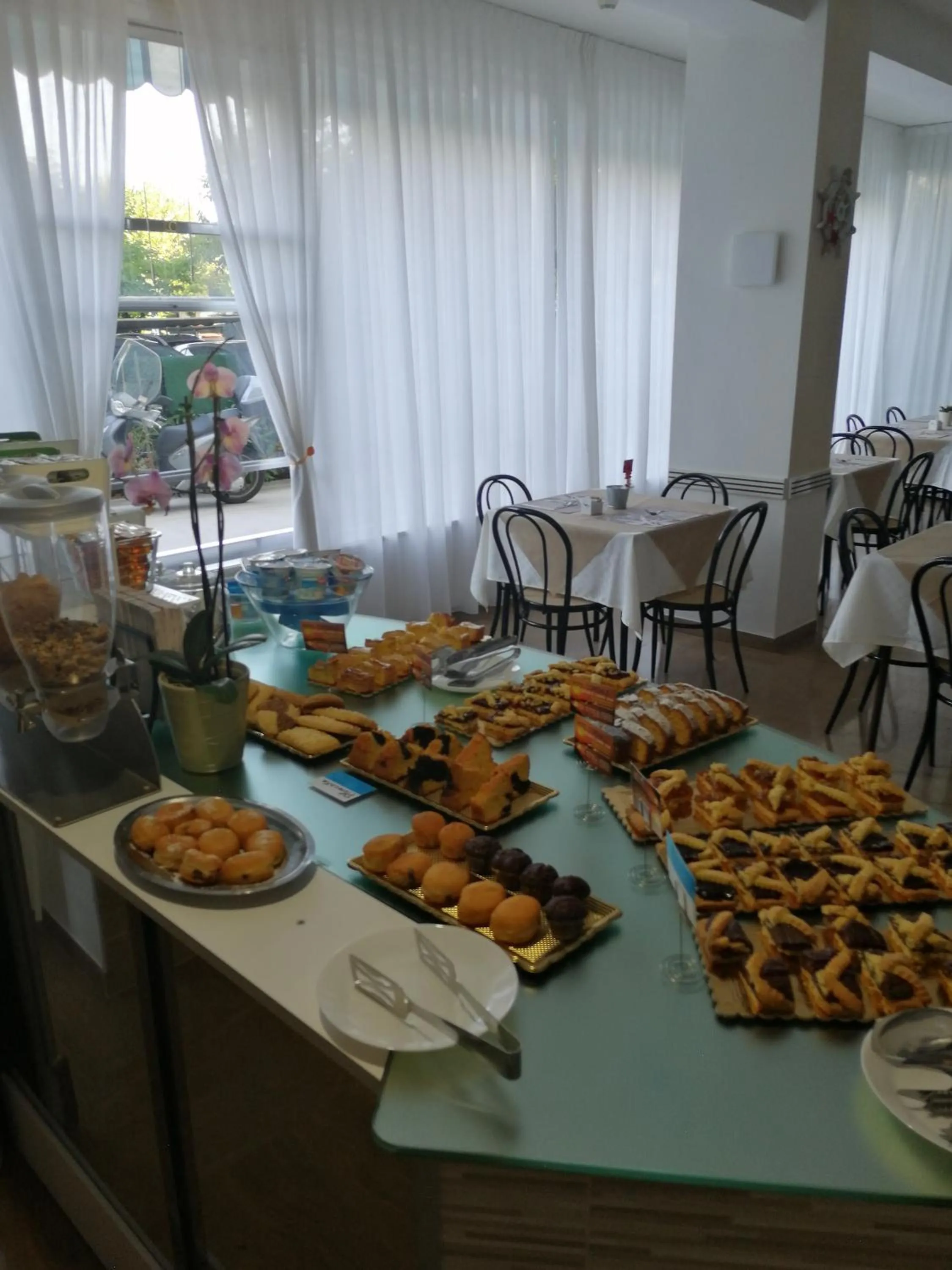 B&B - Meuble' - Hotel " CORDIALE "