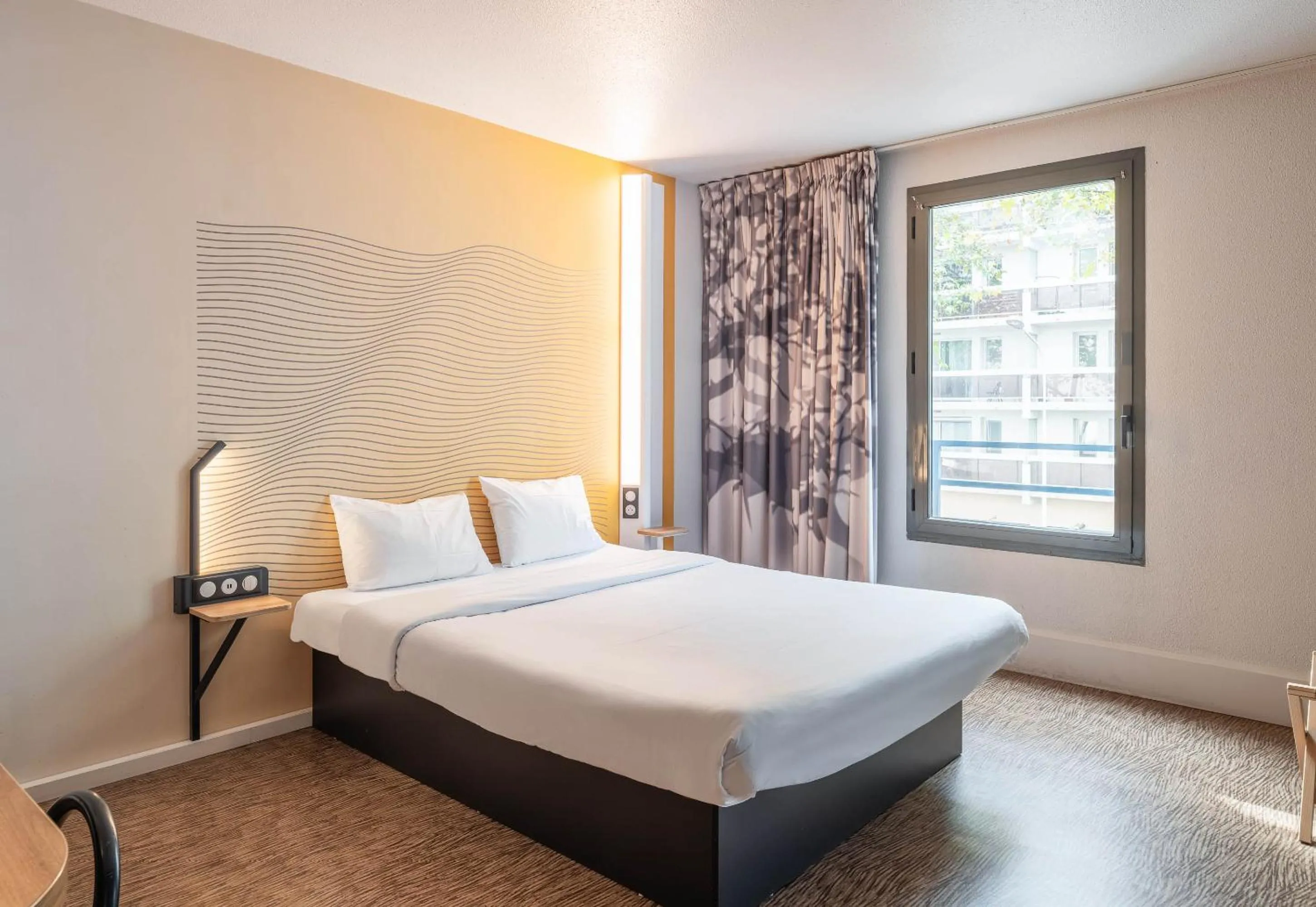 Bedroom, Bed in B&B HOTEL Lyon Centre Part-dieu Gambetta