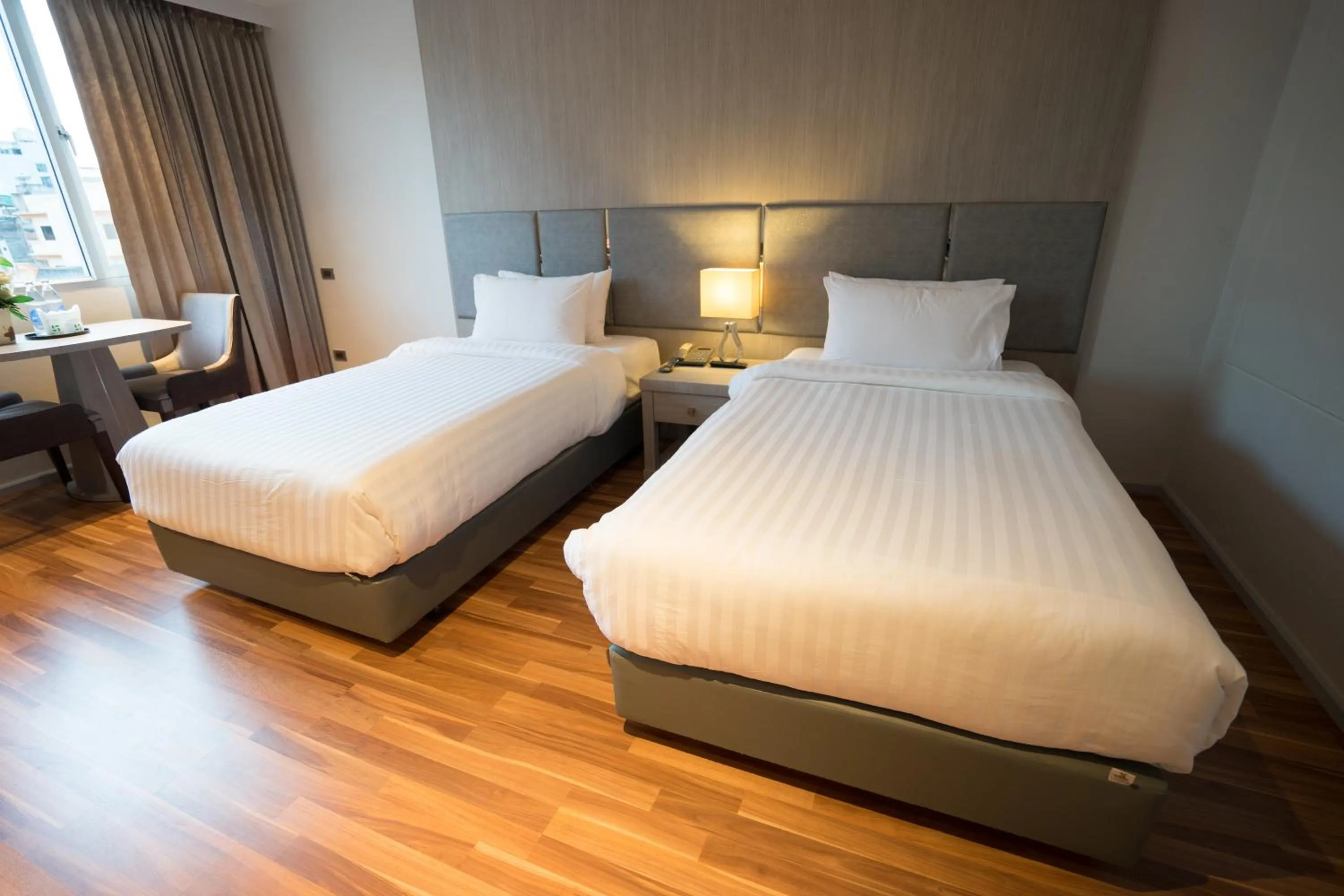 Bedroom, Bed in New Season Square Hotel