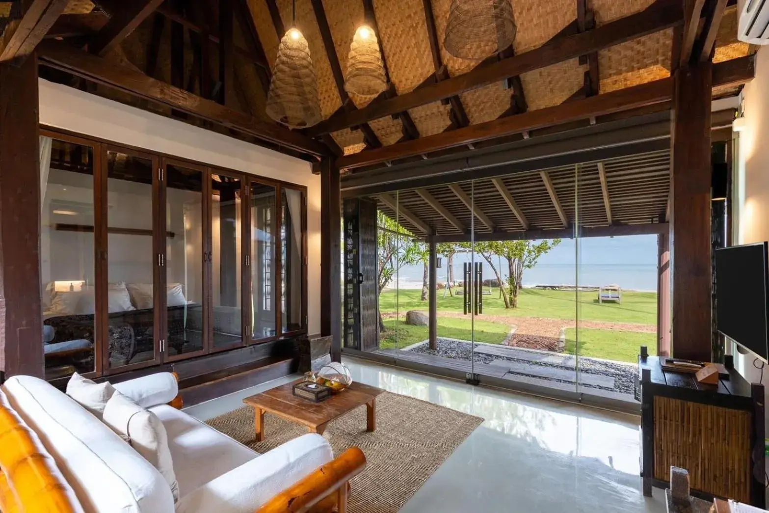 Beachfront Villa with Plunge Pool in LA A NATU Pranburi Beachfront Villa with Plunge Pool in LA A NATU Pranburi
