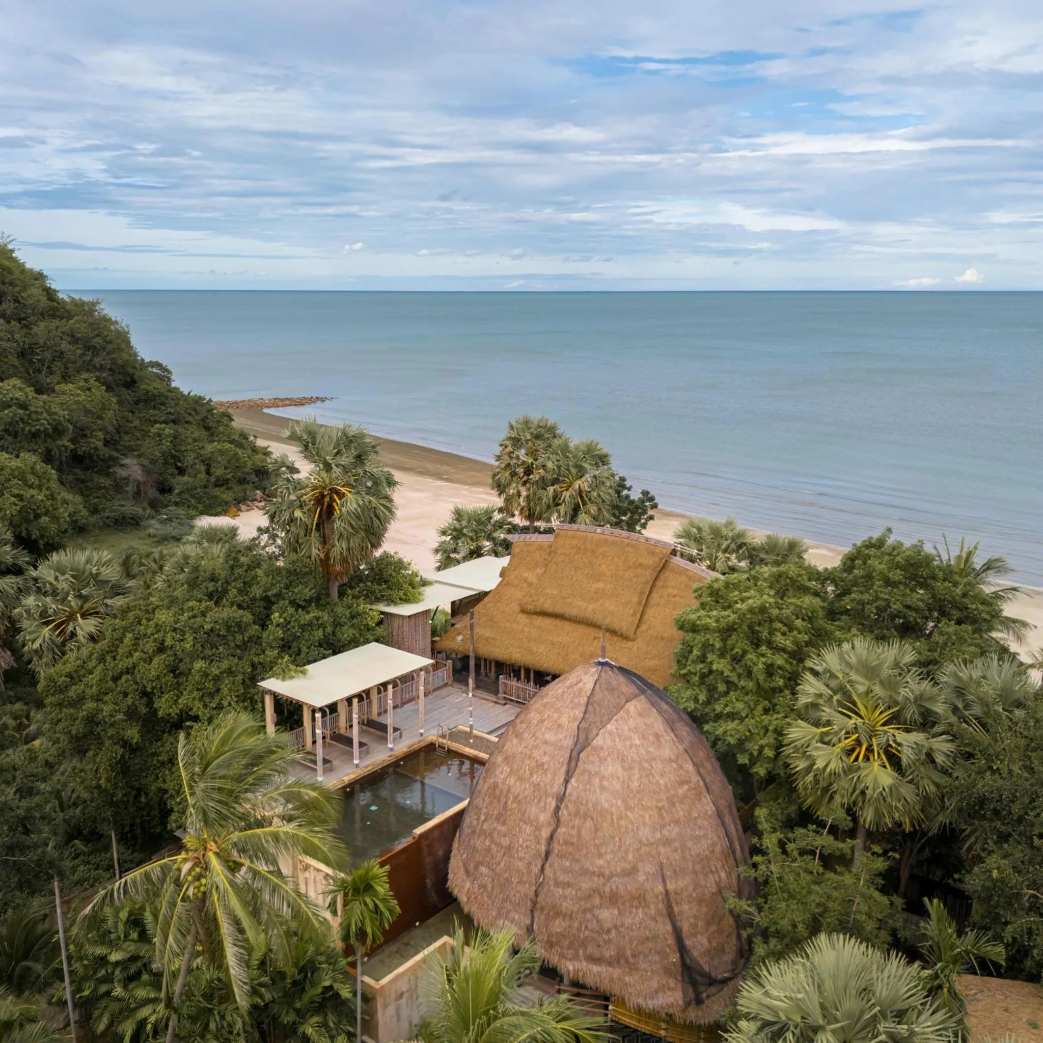 Swimming pool in LA A NATU Sam Roi Yot