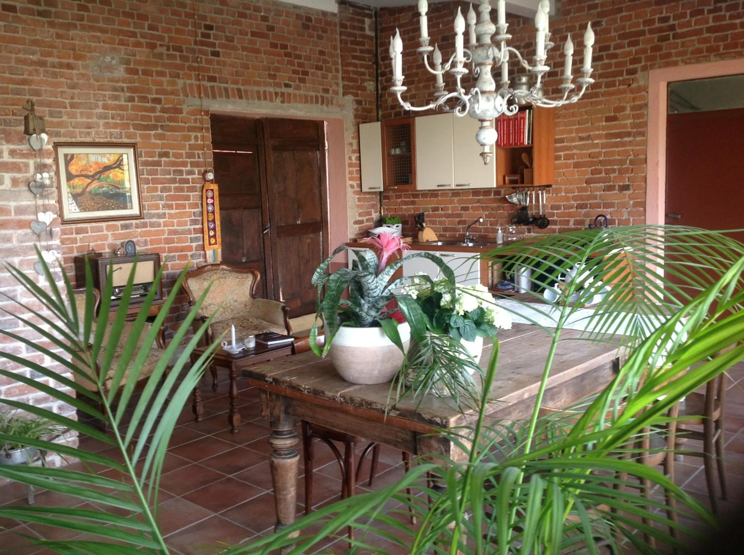 Communal kitchen in B&B La Castellana